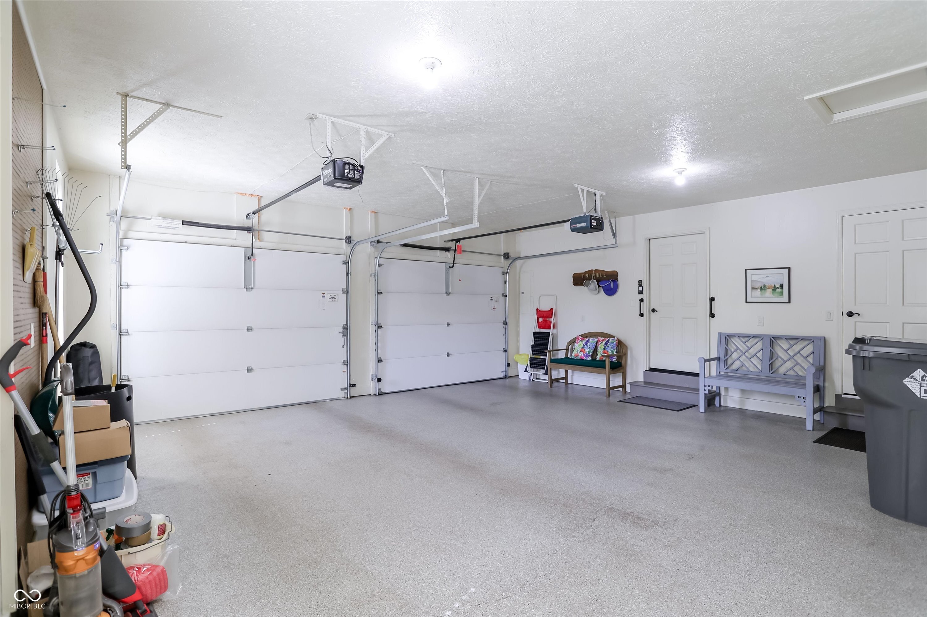 9543 Cedar Springs Drive
