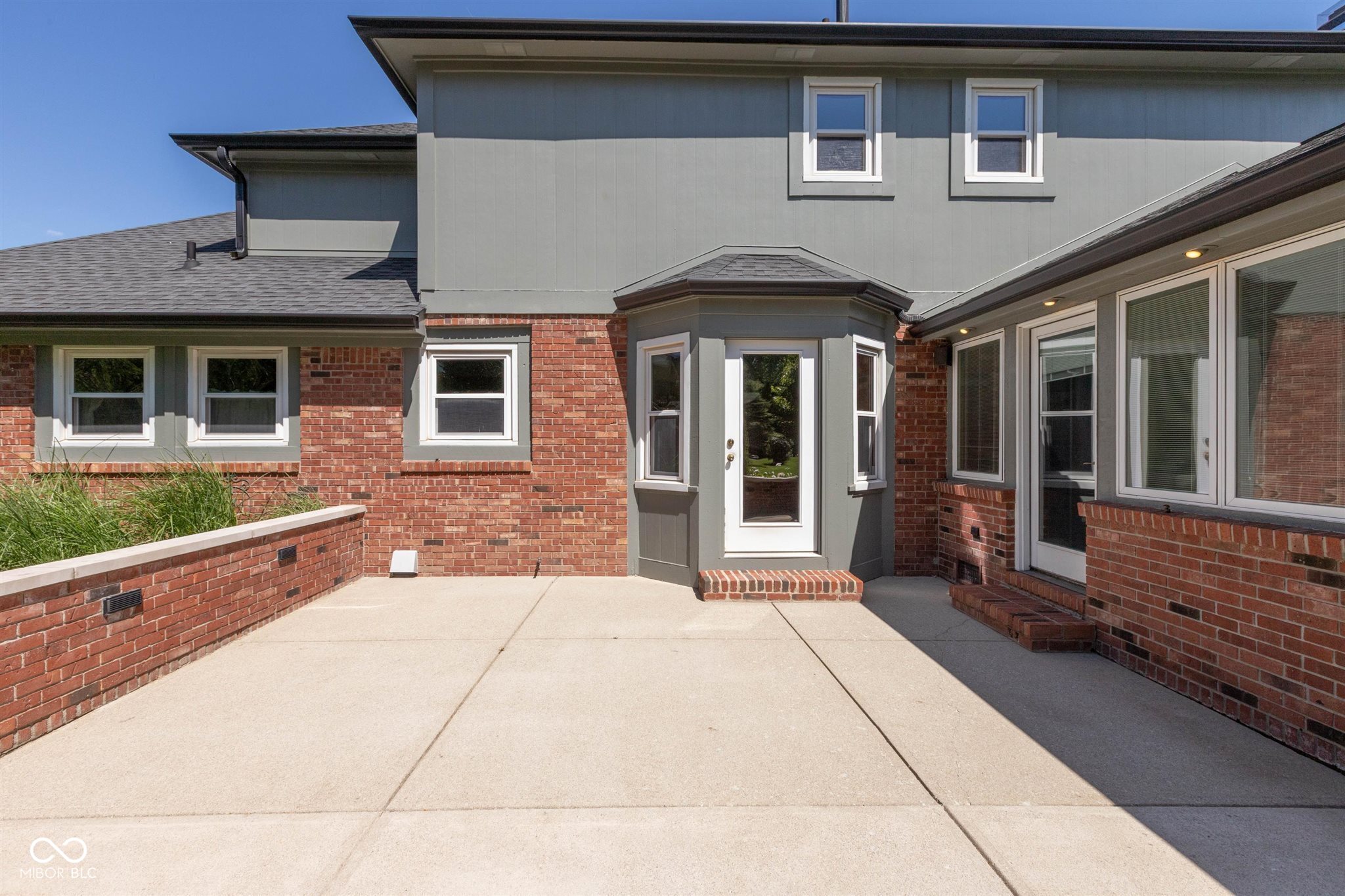 8090 Bowline Drive