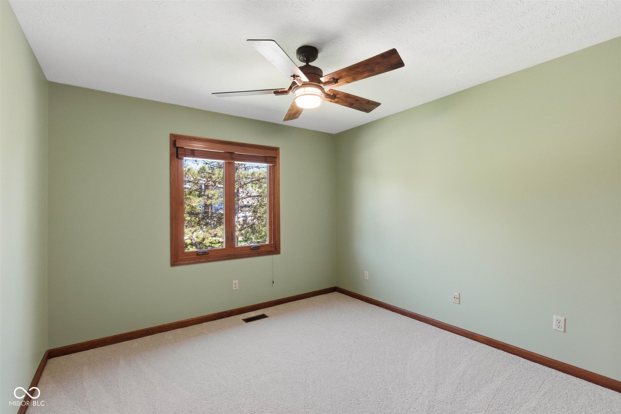 8090 Bowline Drive