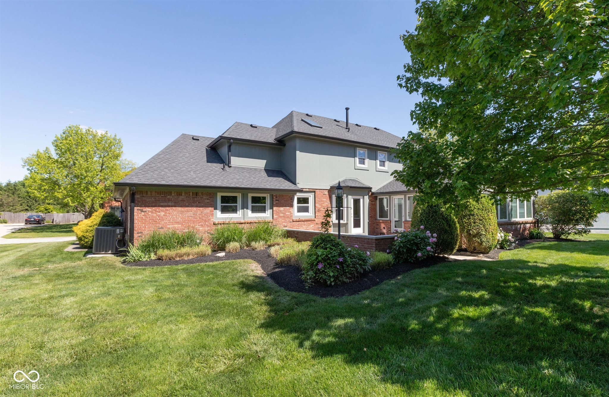 8090 Bowline Drive