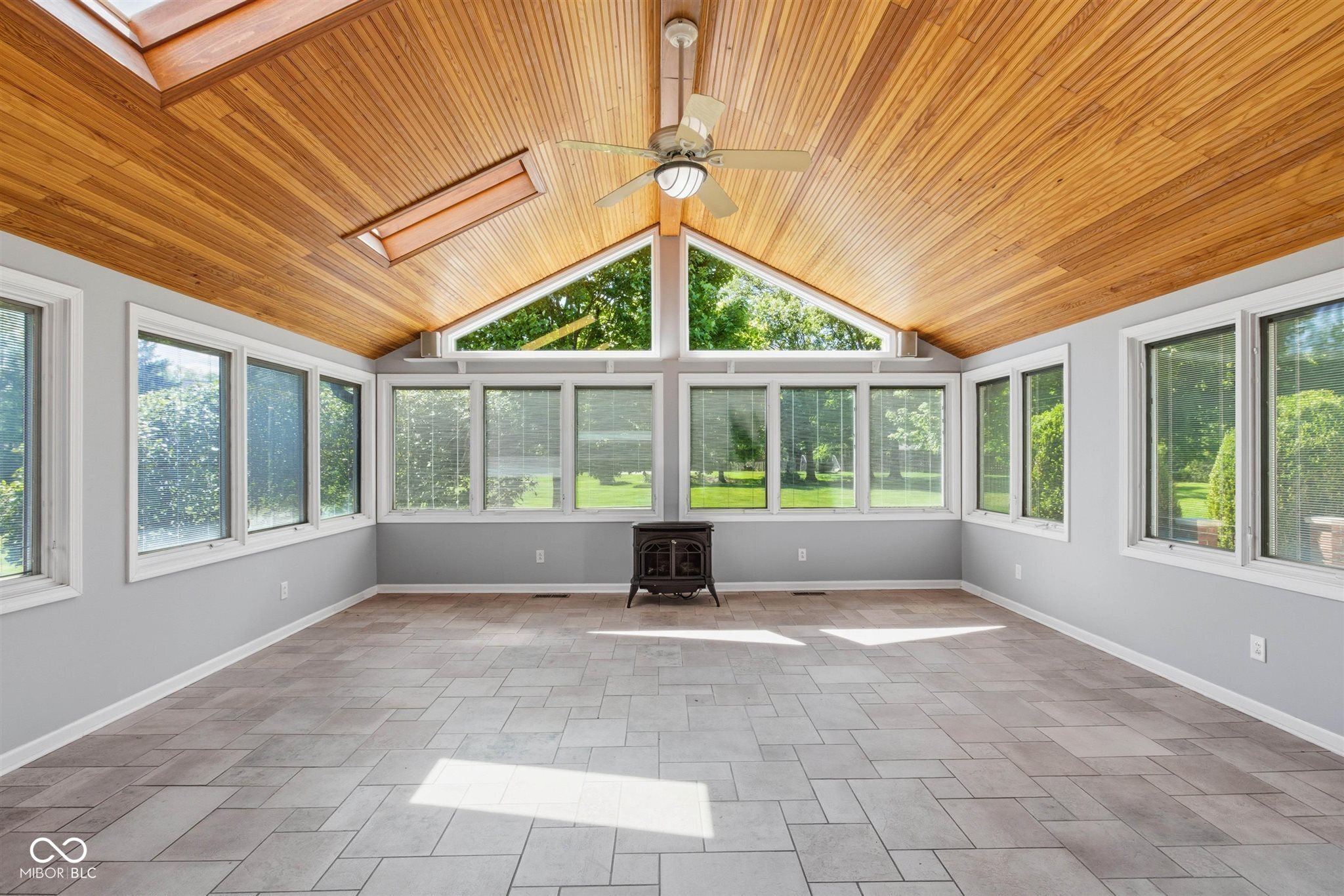 8090 Bowline Drive