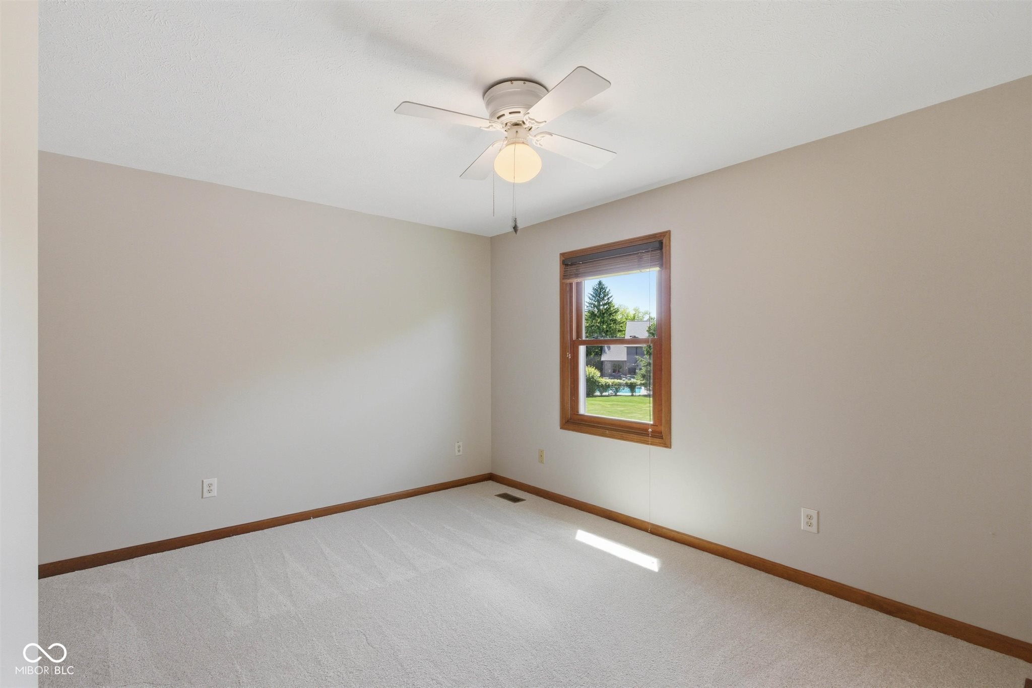 8090 Bowline Drive