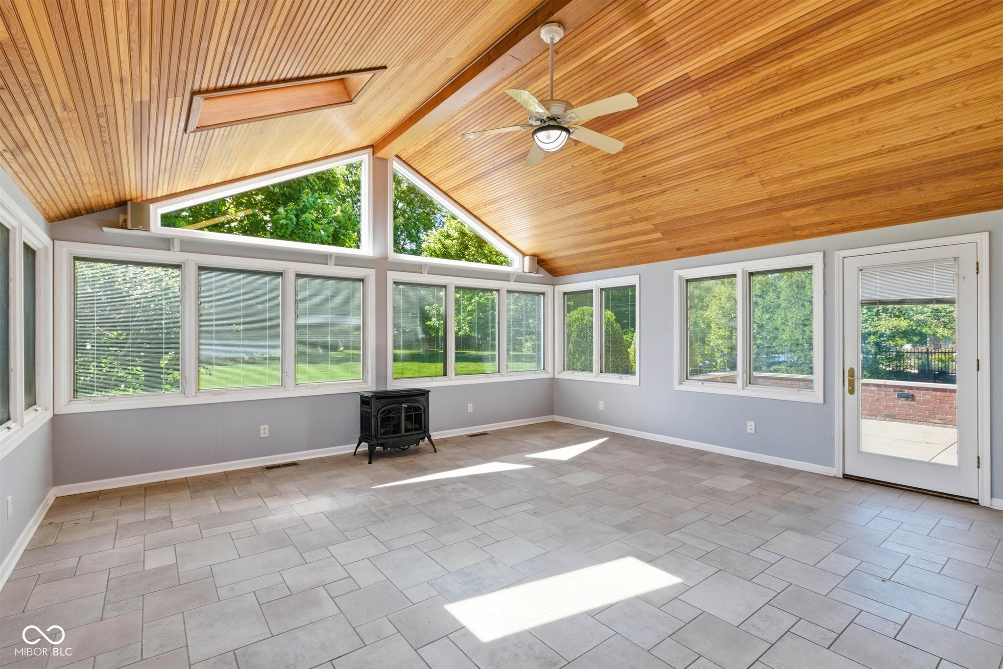 8090 Bowline Drive