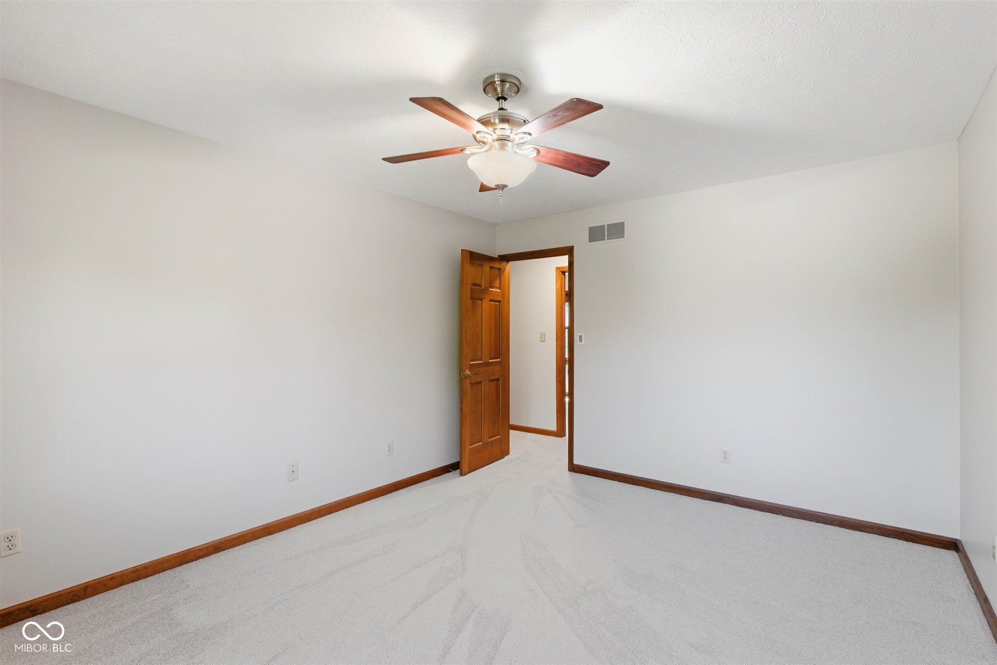 8090 Bowline Drive