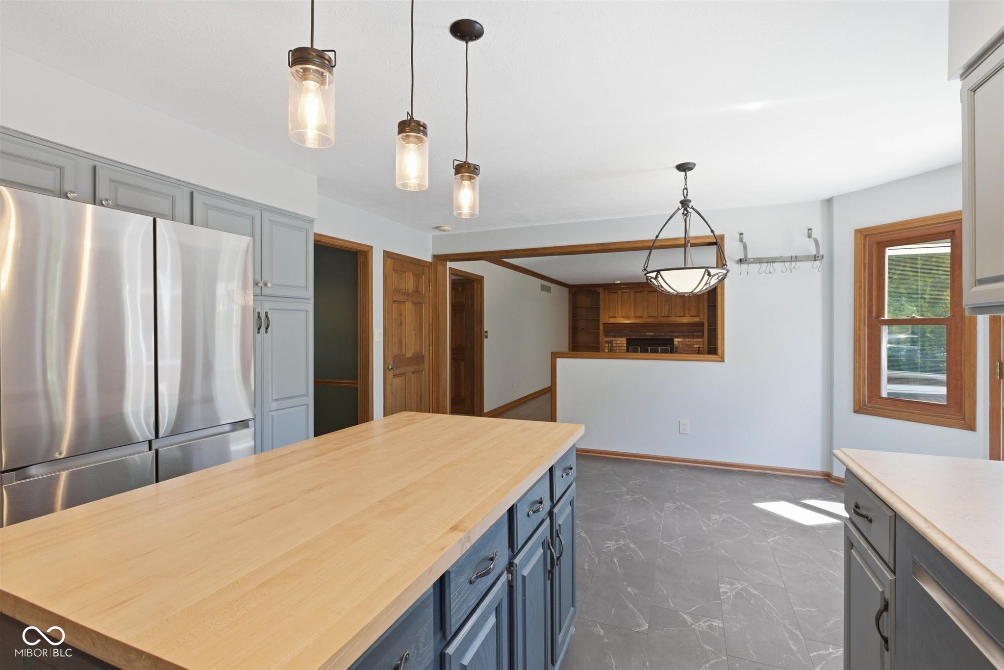 8090 Bowline Drive