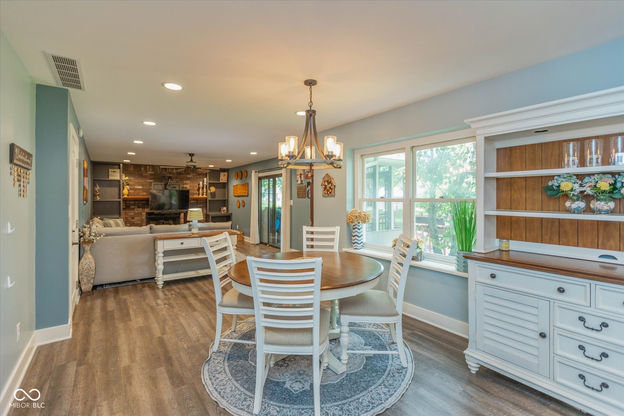 7628 Davis Lane