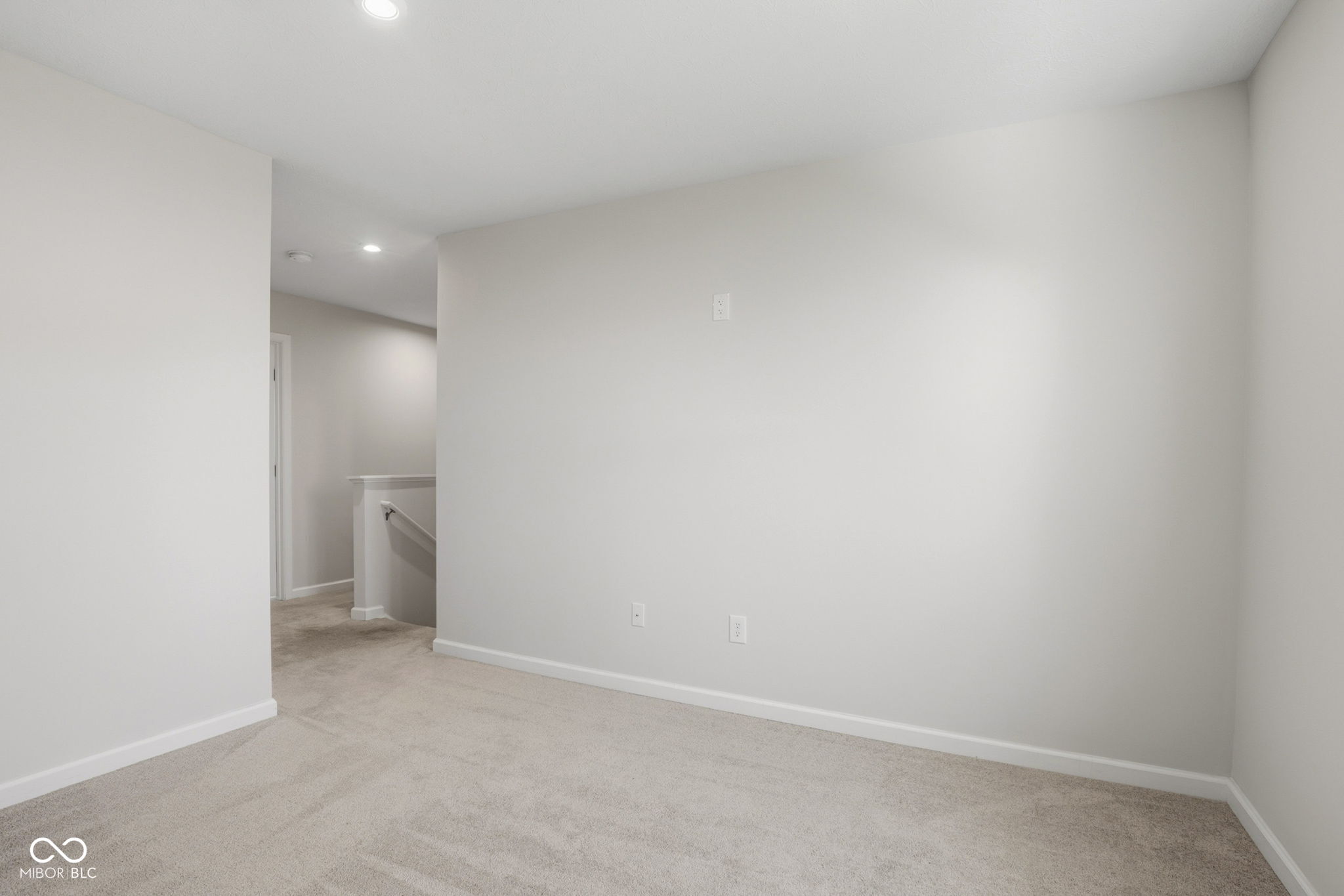 9760 Oakgrove Drive