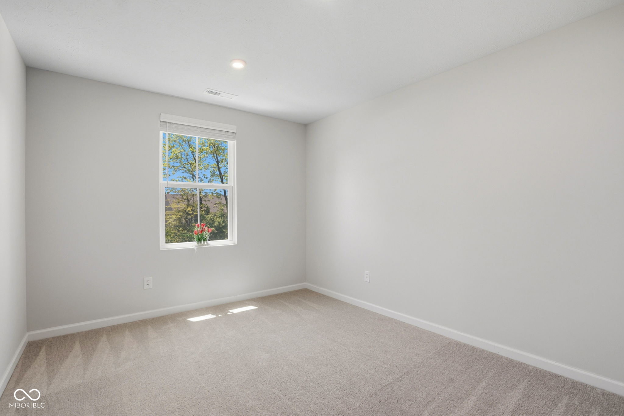 9760 Oakgrove Drive