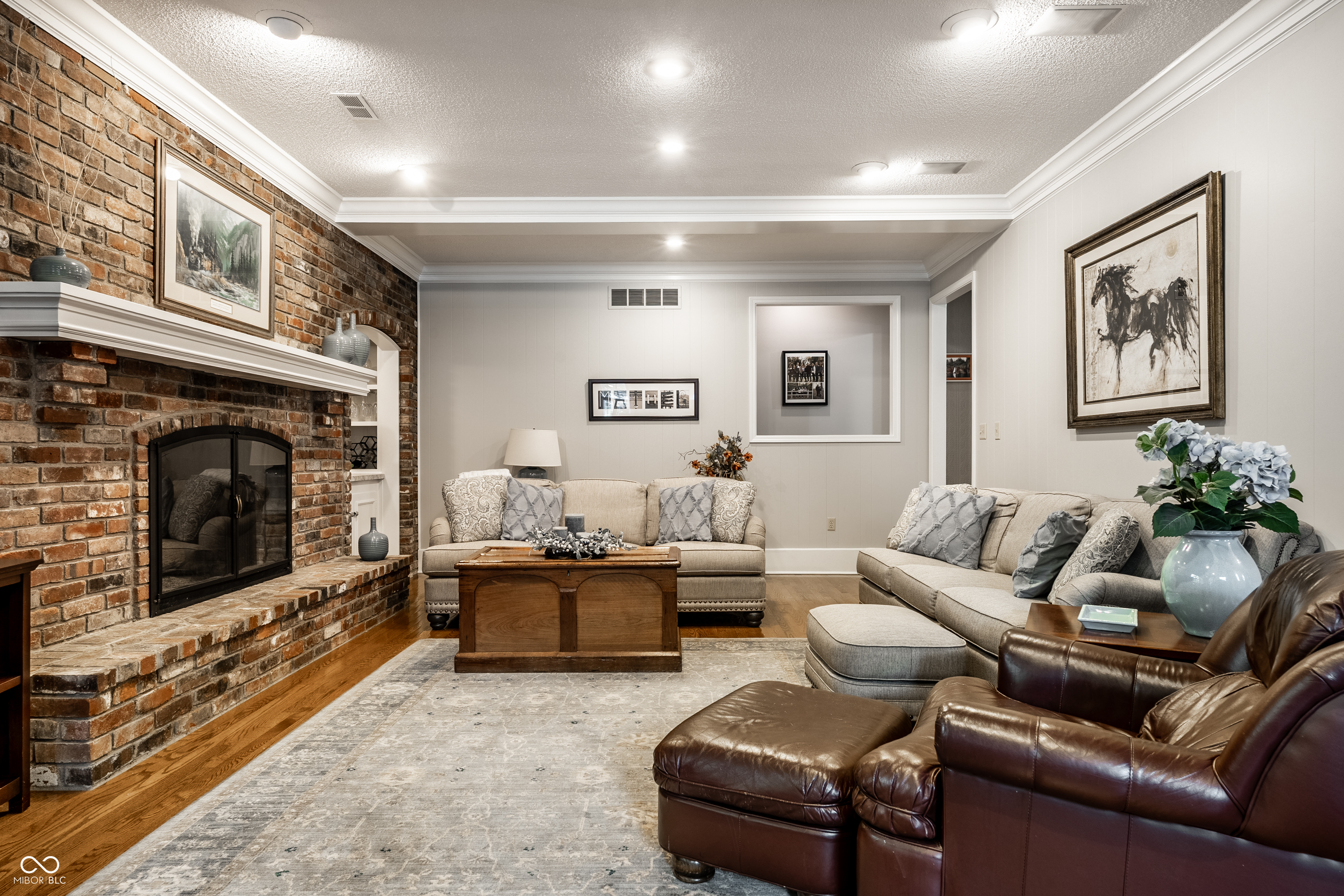 1711 Wood Valley Drive