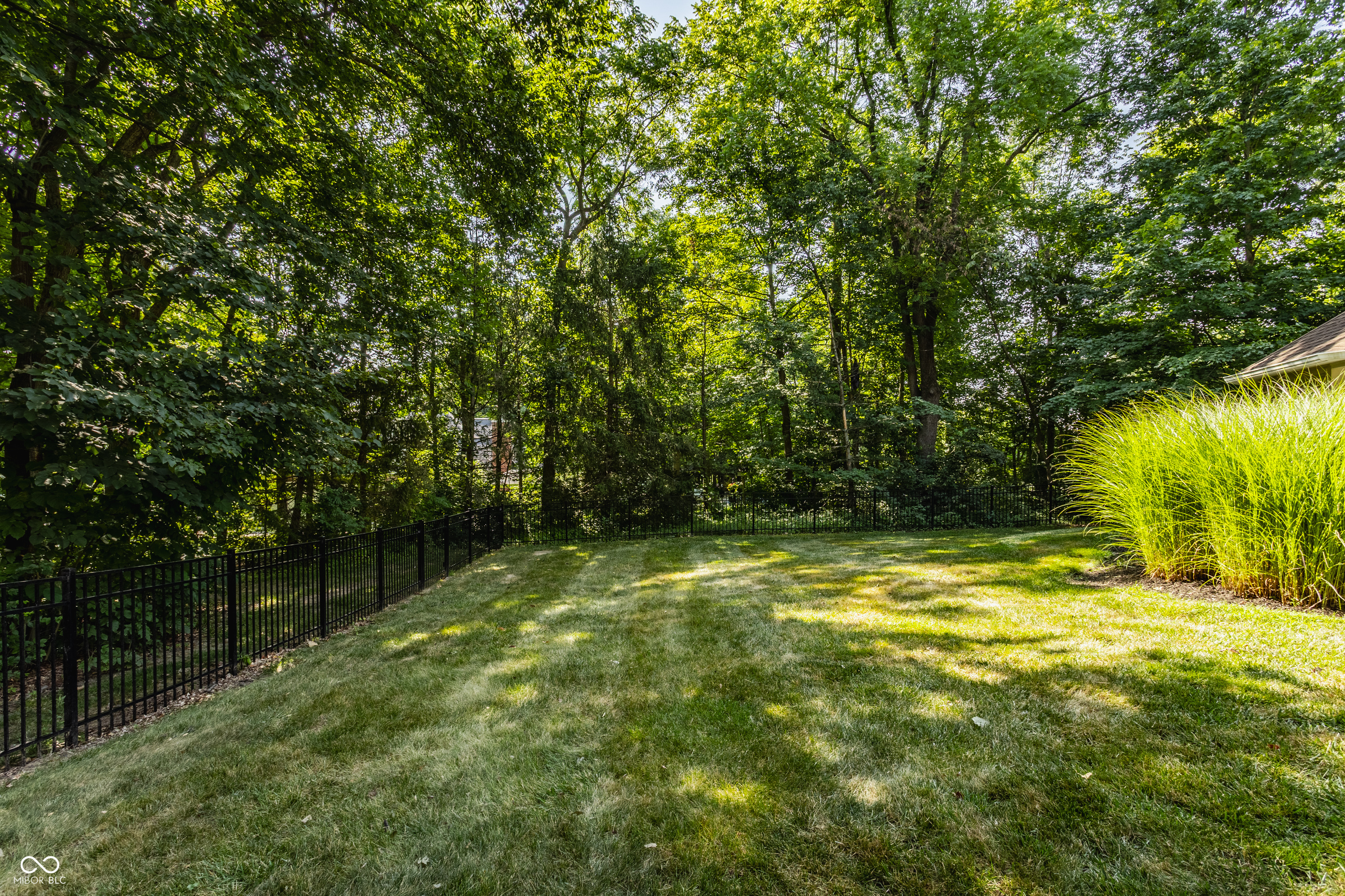 10195 Oak Ridge Drive