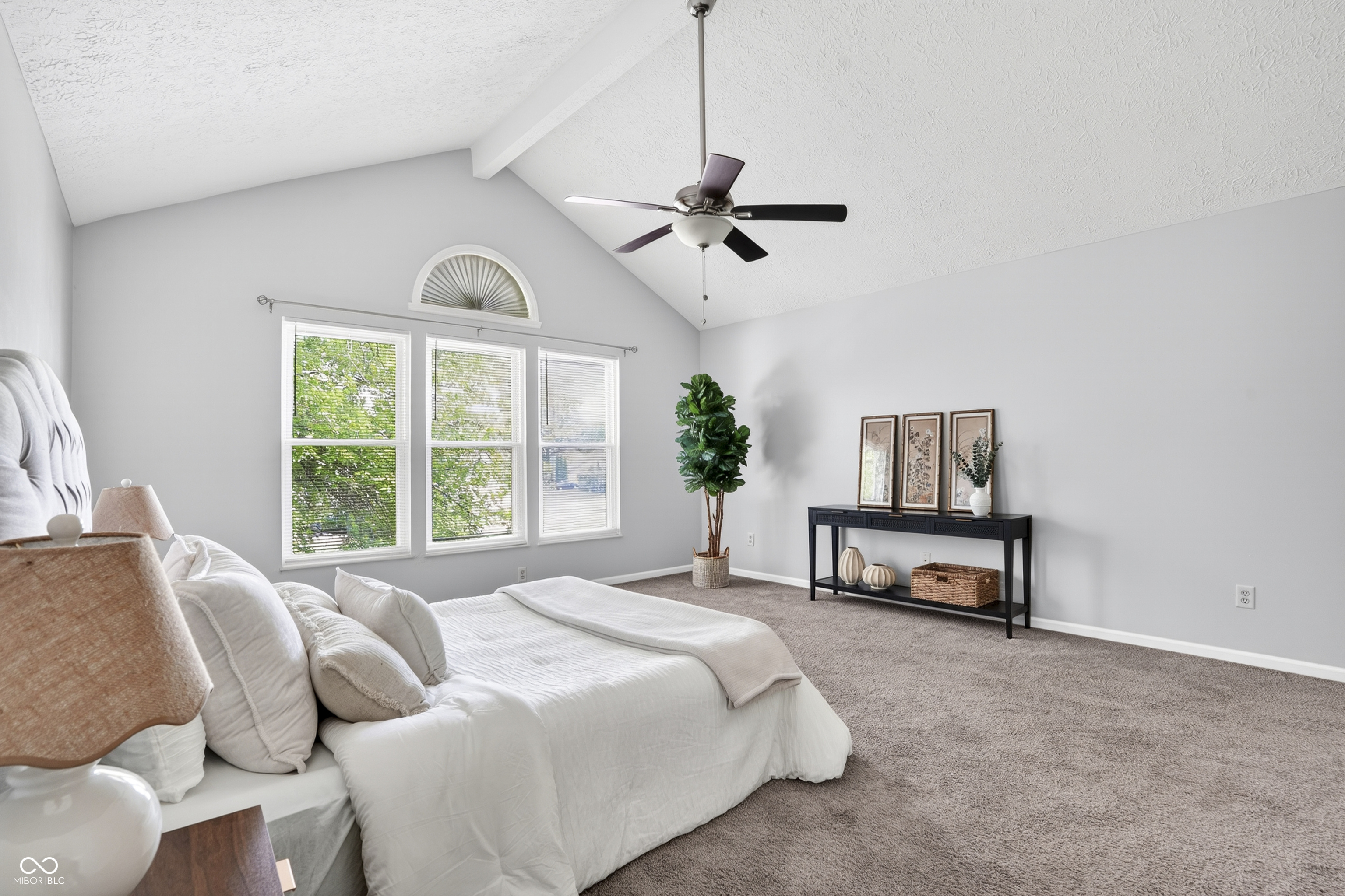 11133 Sunnybay Lane