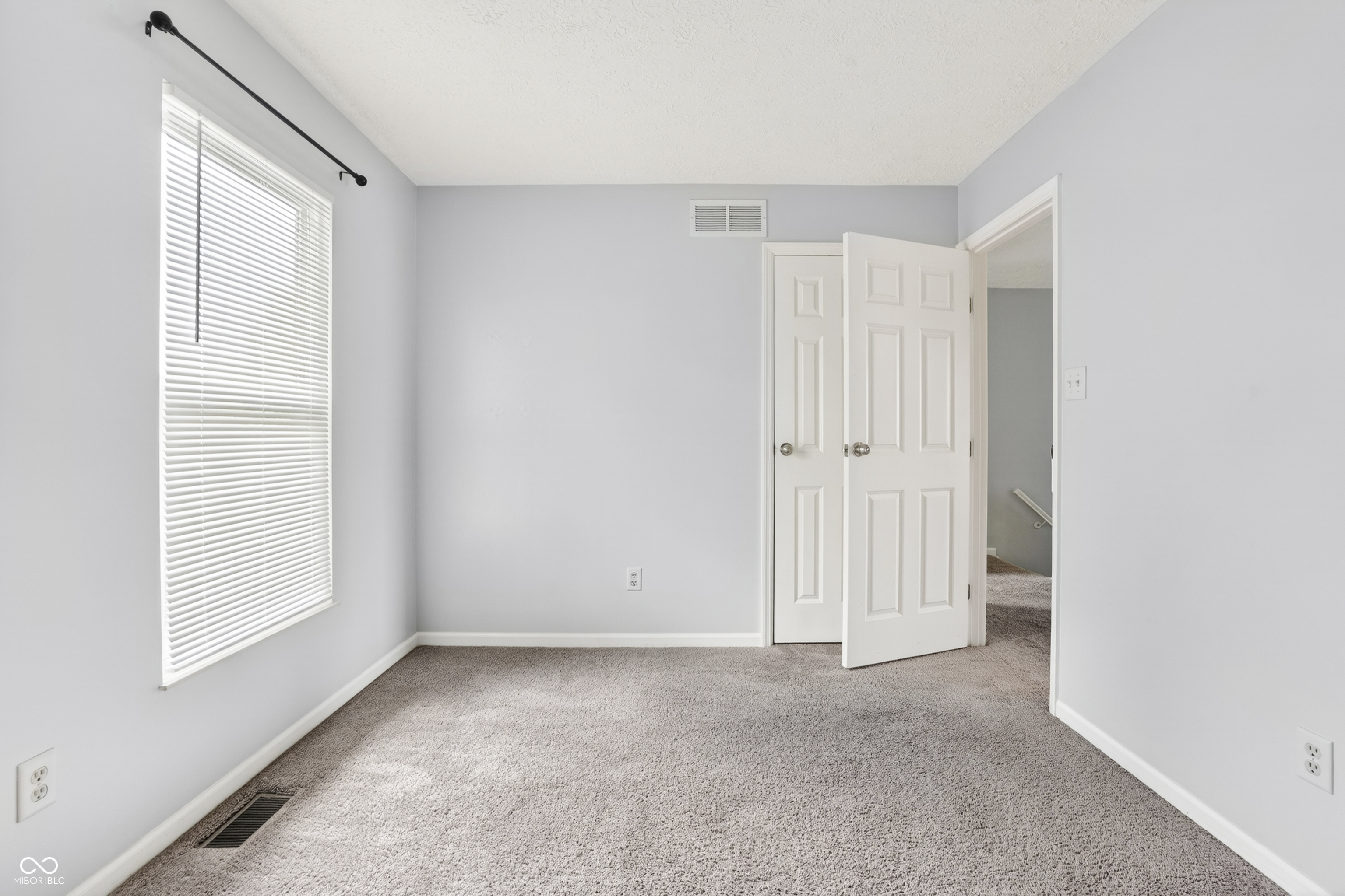 11133 Sunnybay Lane