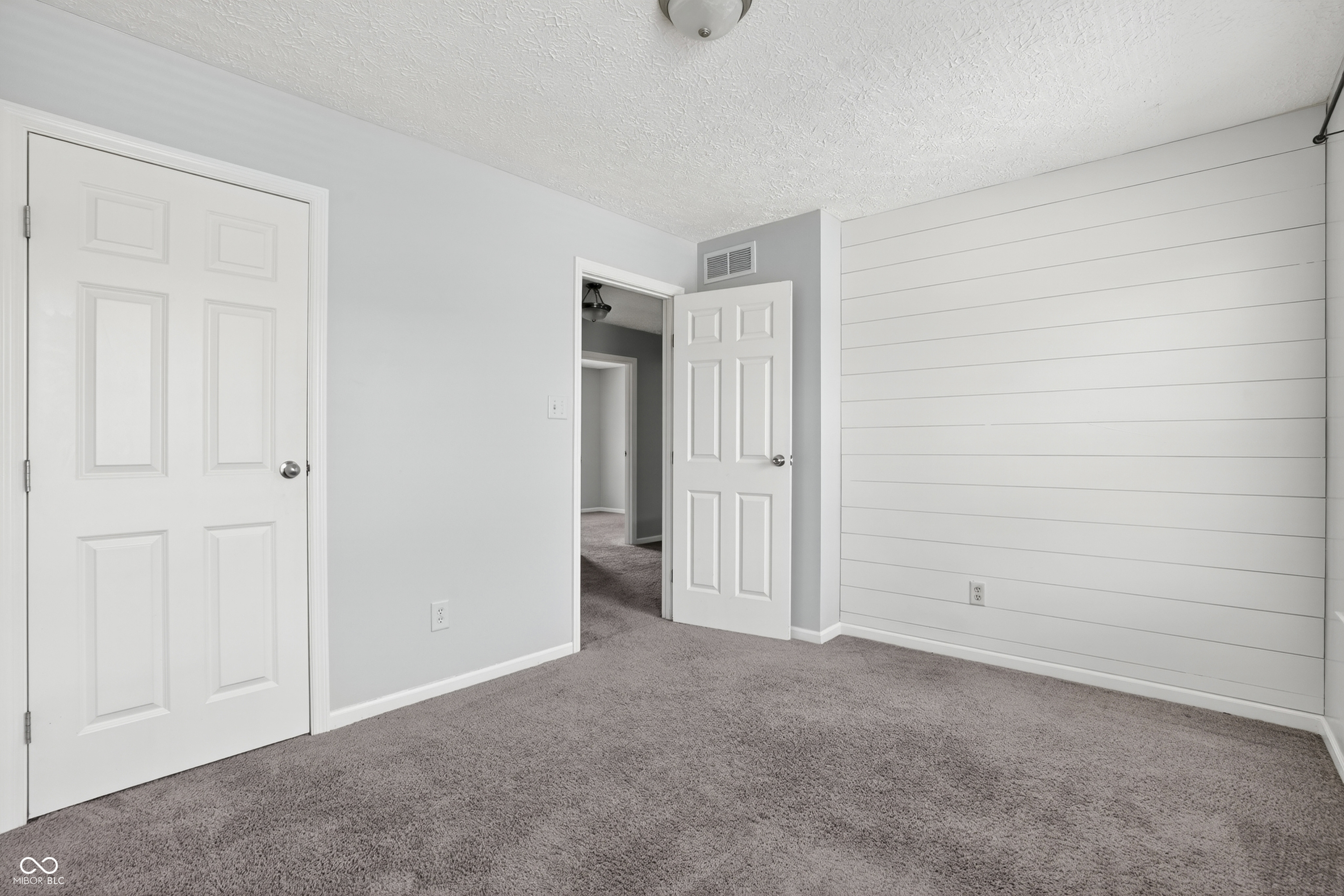 11133 Sunnybay Lane