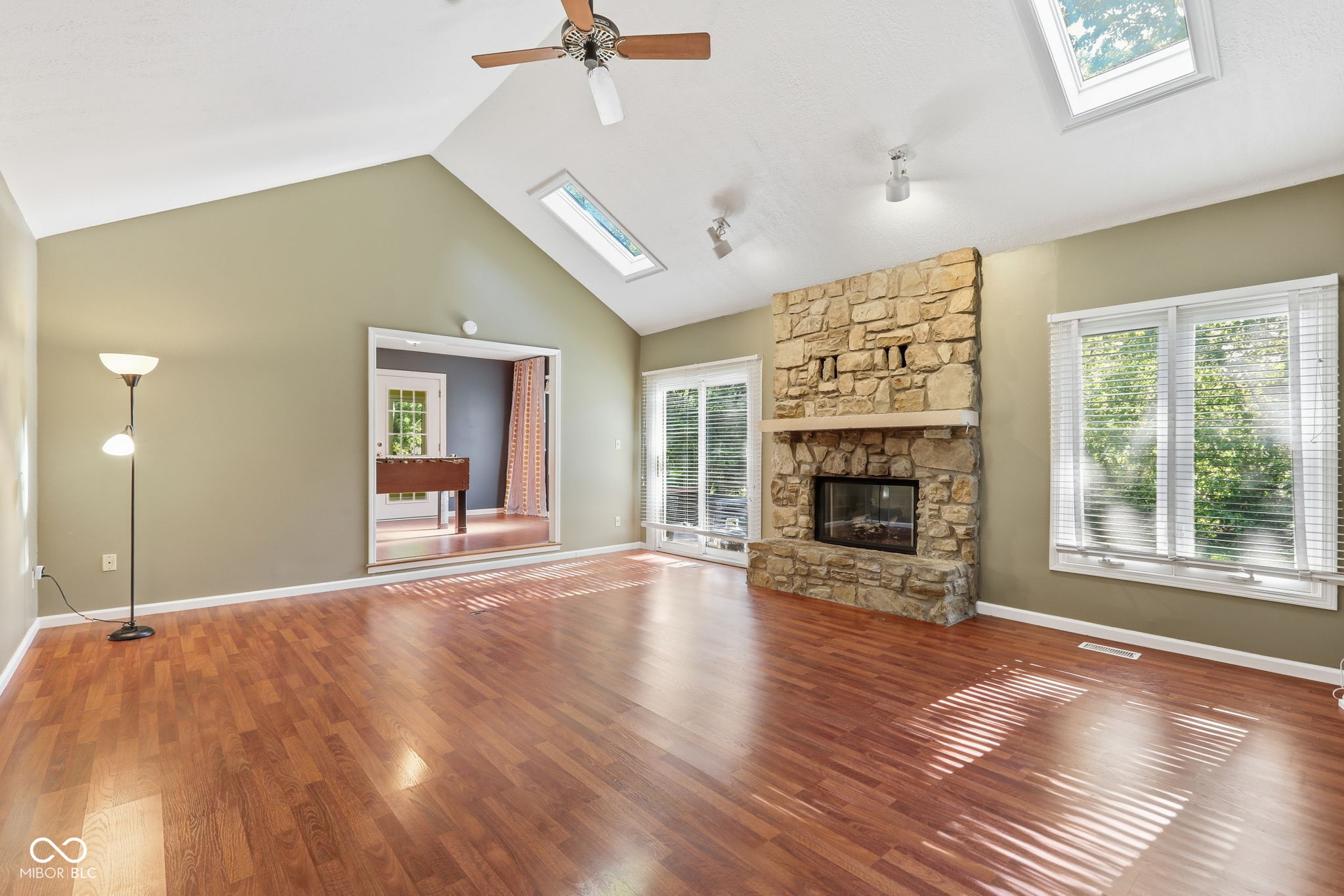 7711 Warbler Way