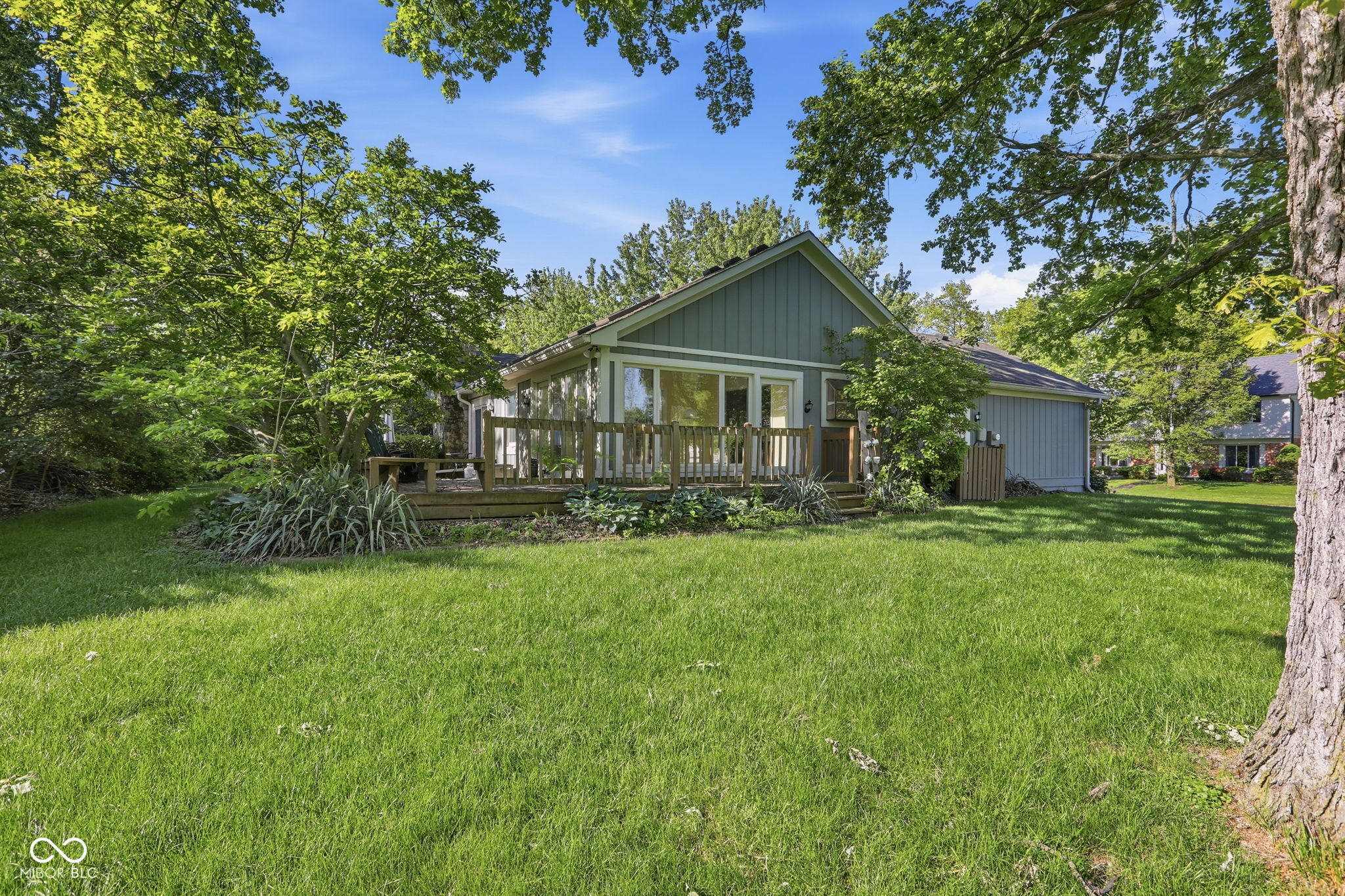 7711 Warbler Way