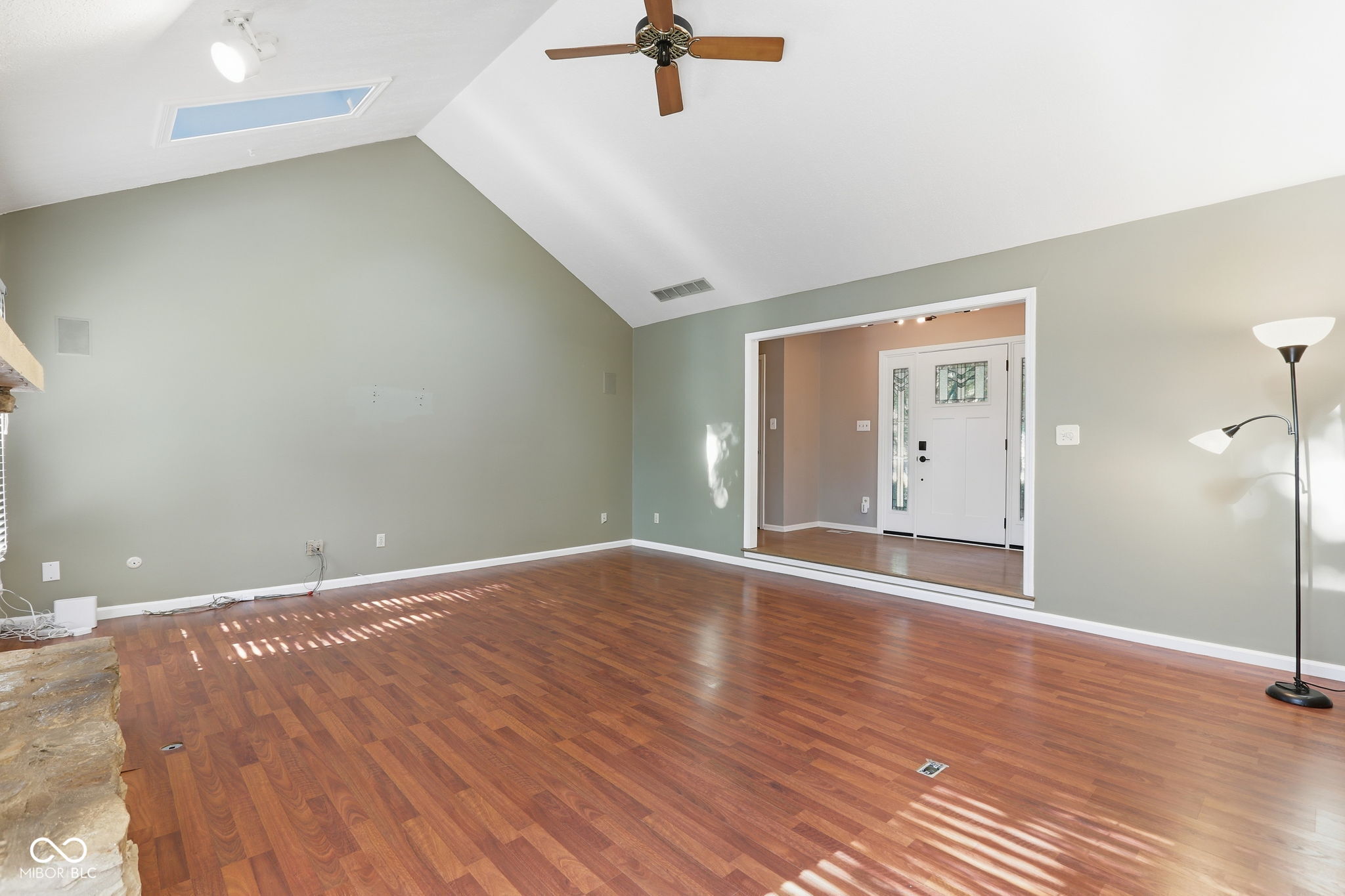 7711 Warbler Way