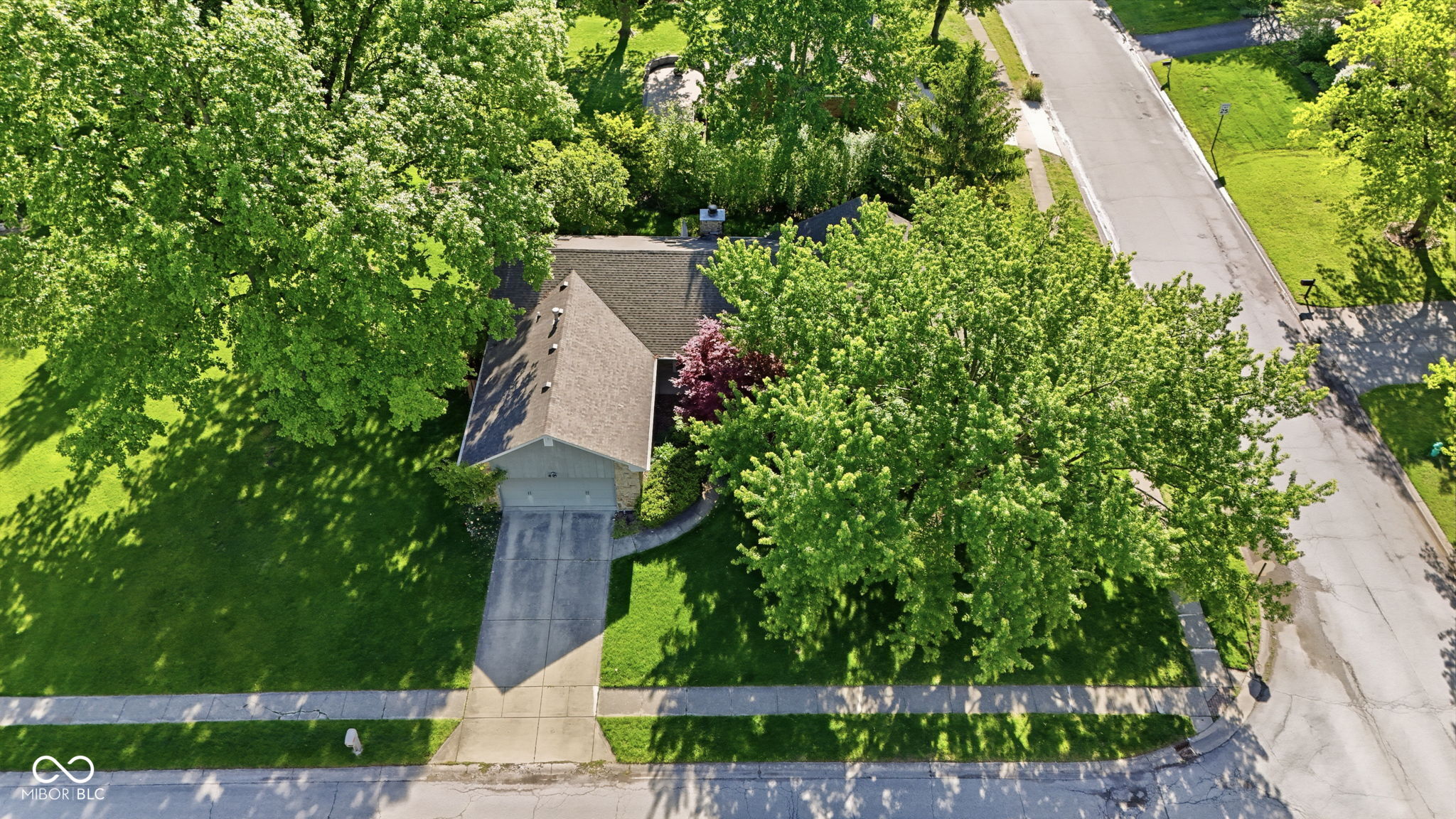 7711 Warbler Way
