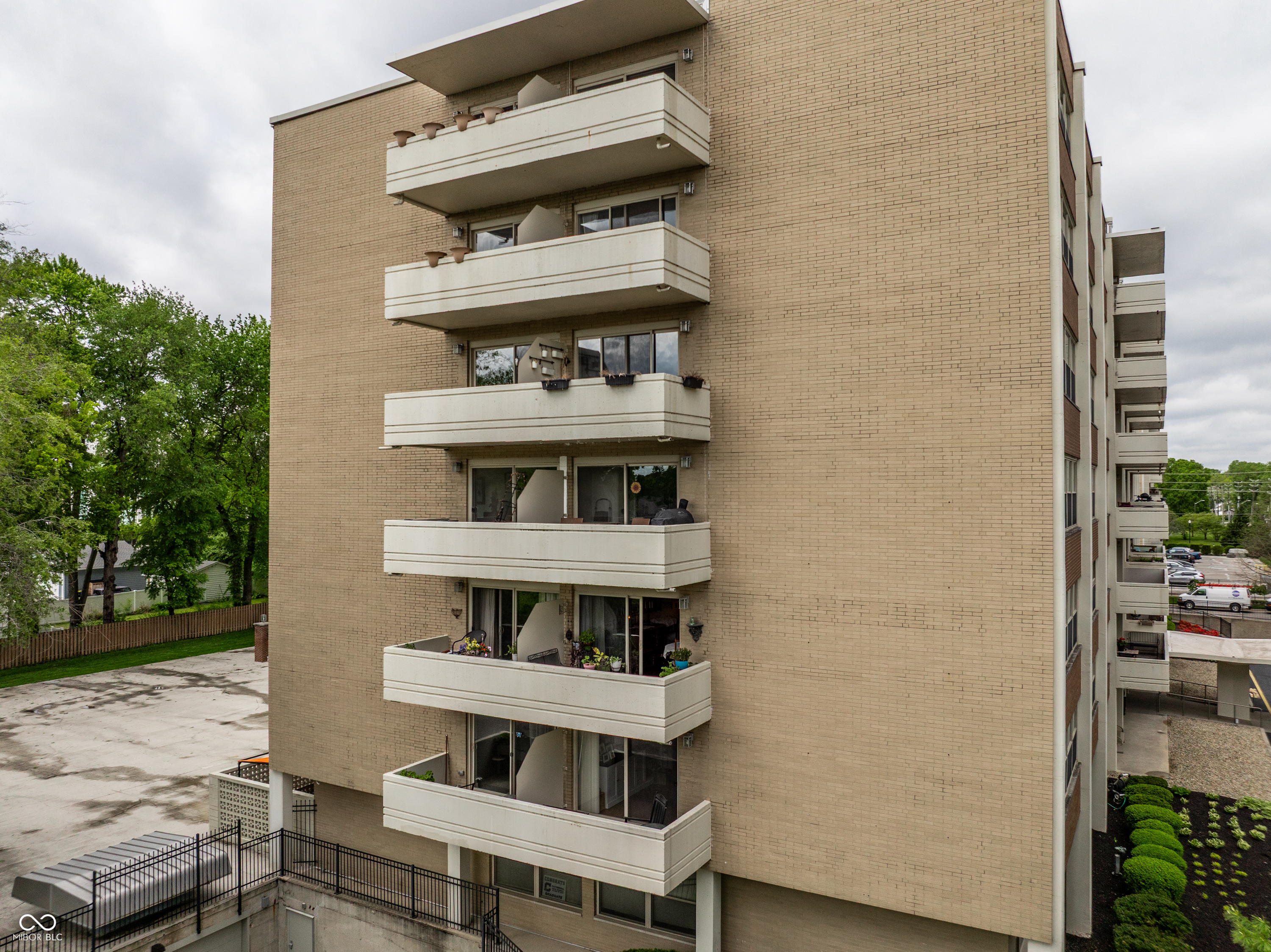 25 E 40th Street Unit: 3A
