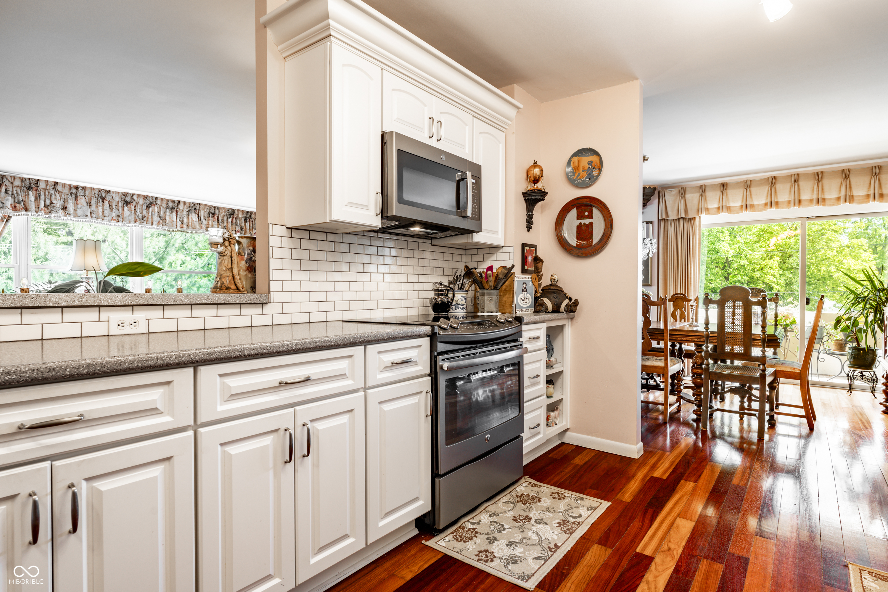 25 E 40th Street Unit: 3A