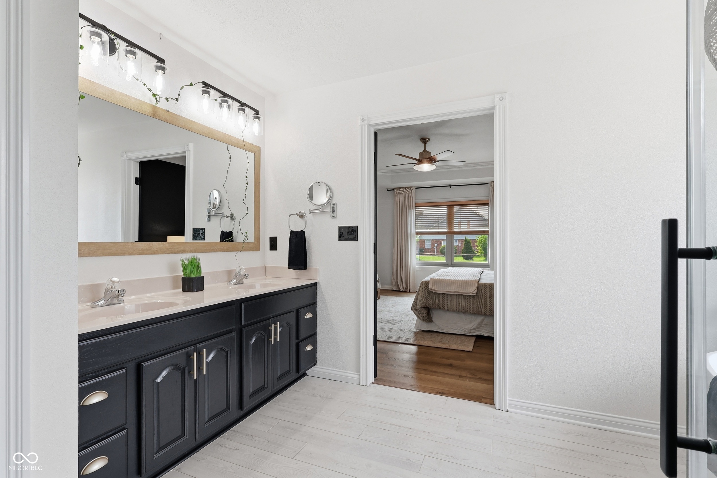 3830 S Redbird Trail