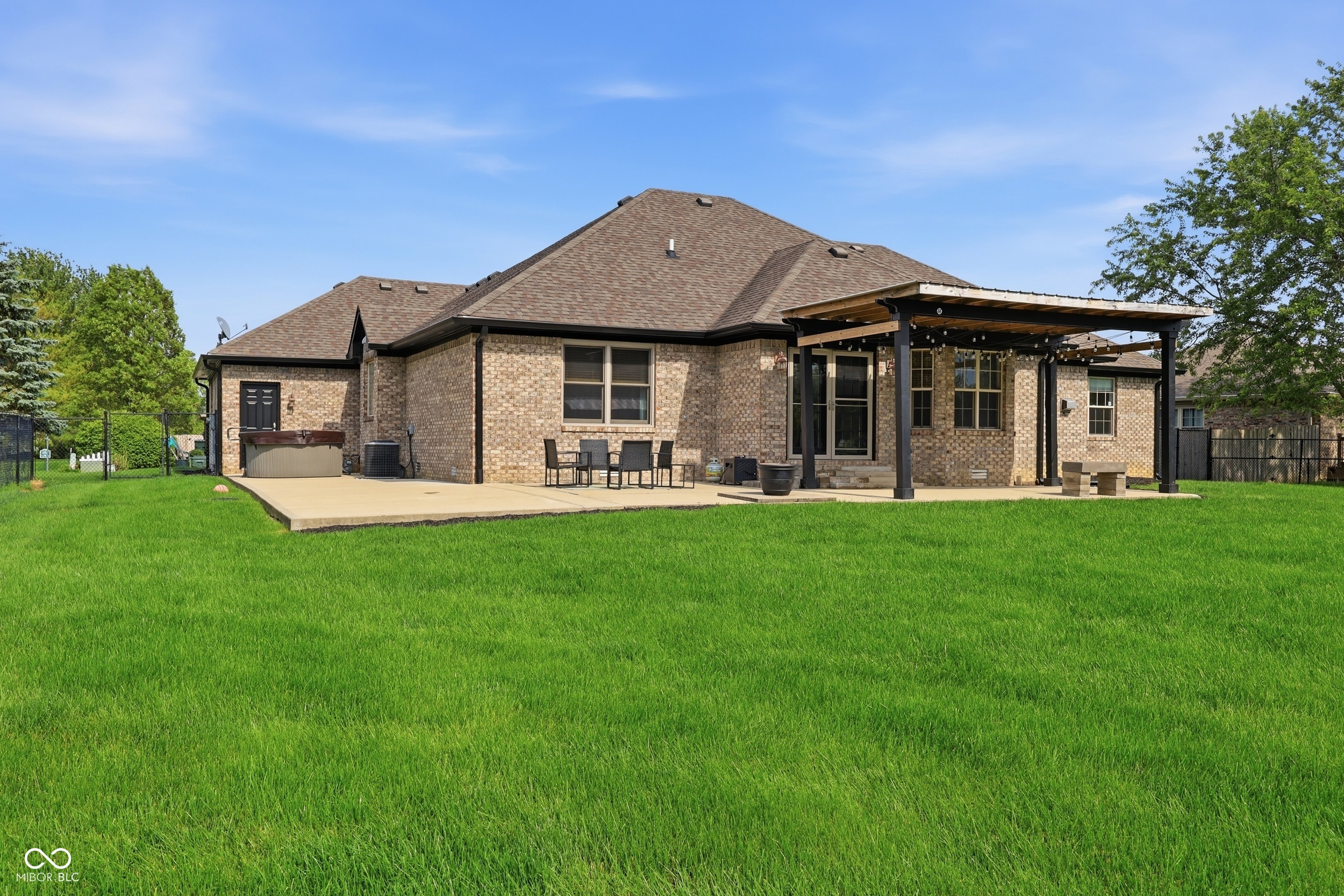 3830 S Redbird Trail