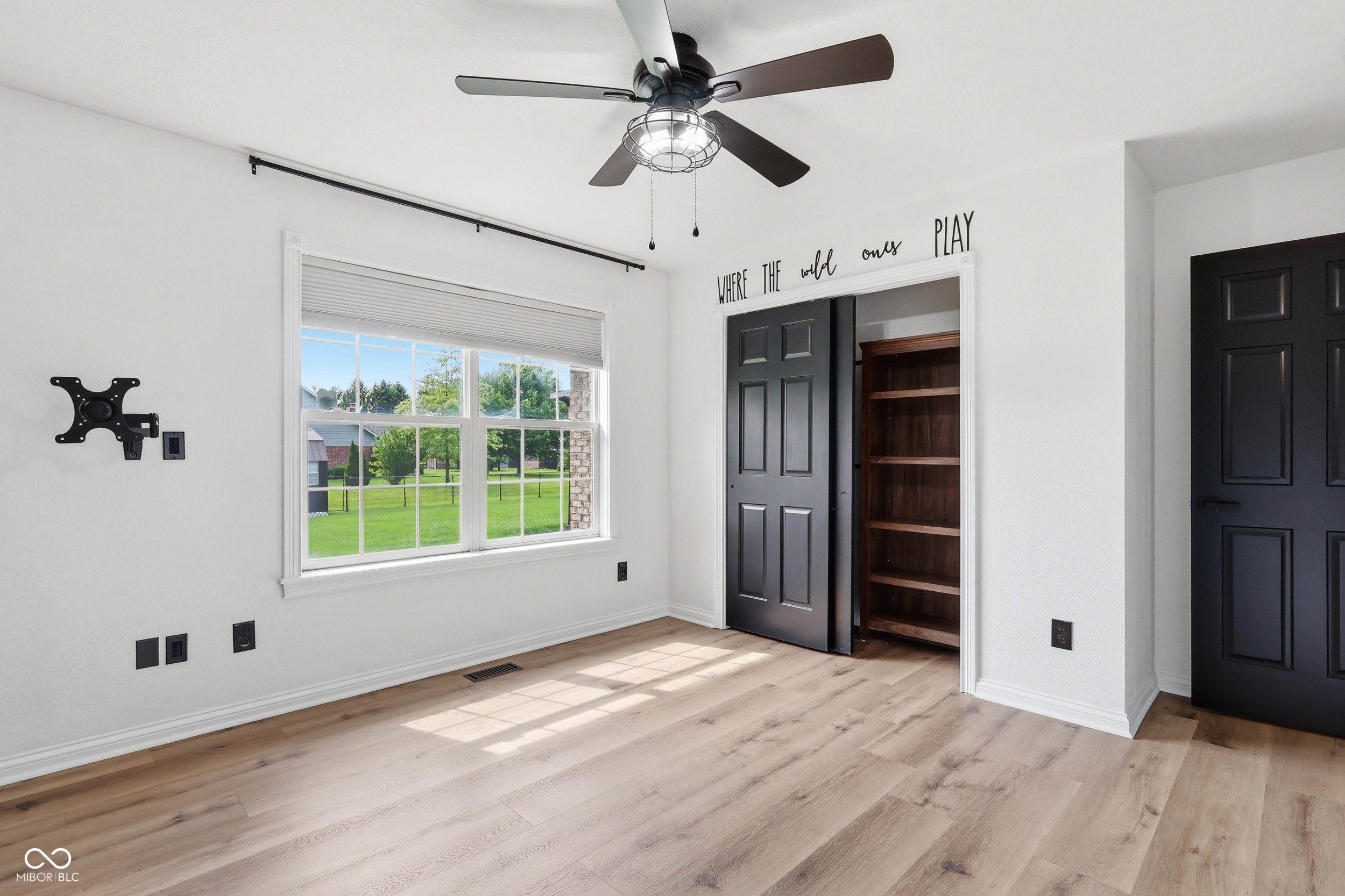 3830 S Redbird Trail