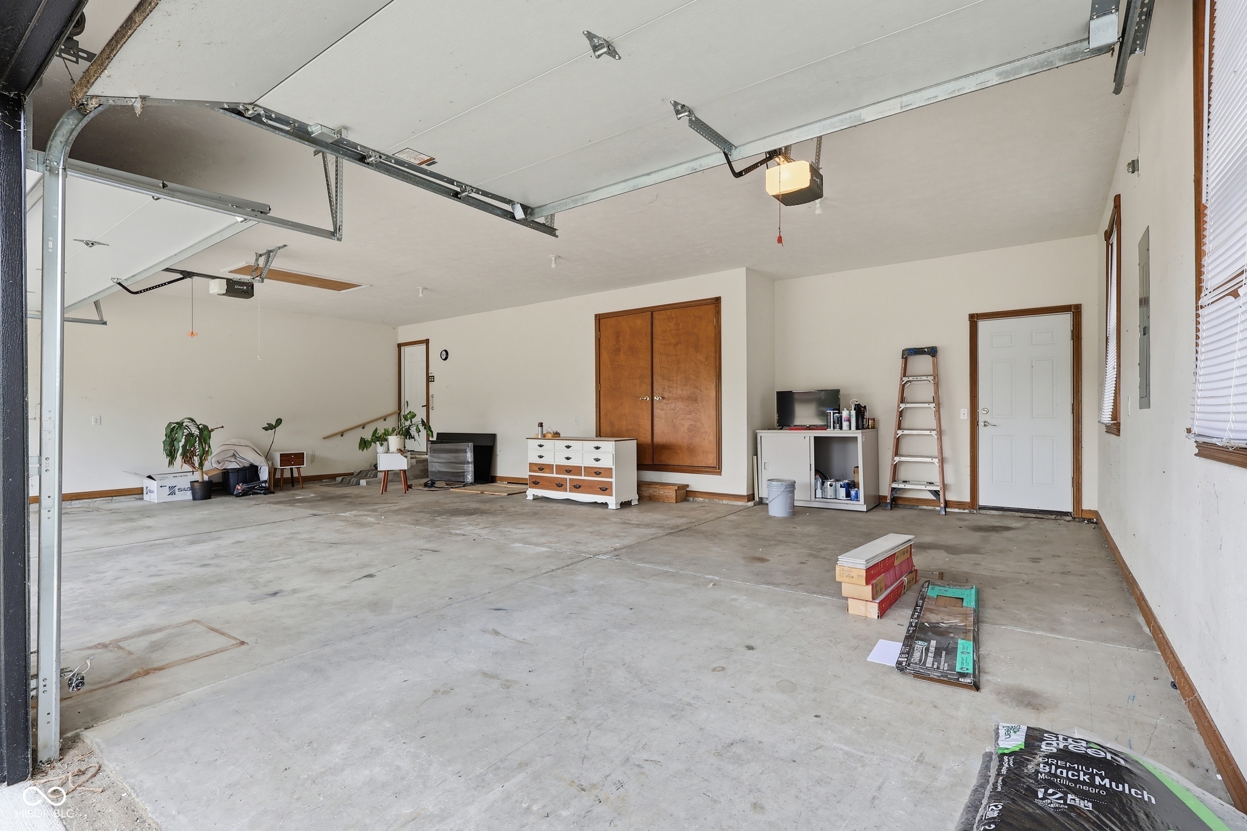 3830 S Redbird Trail