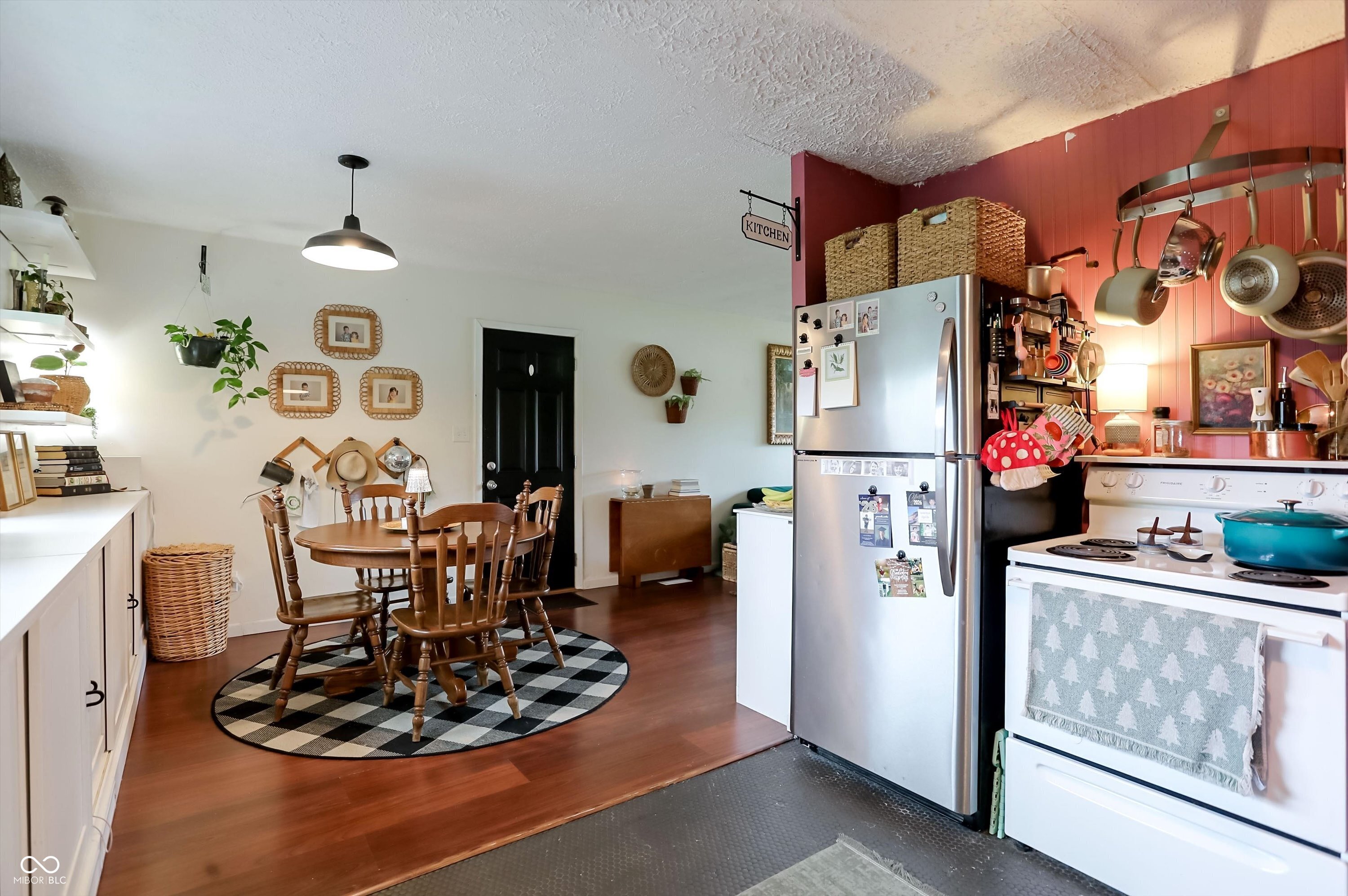 1407 Lanett Court