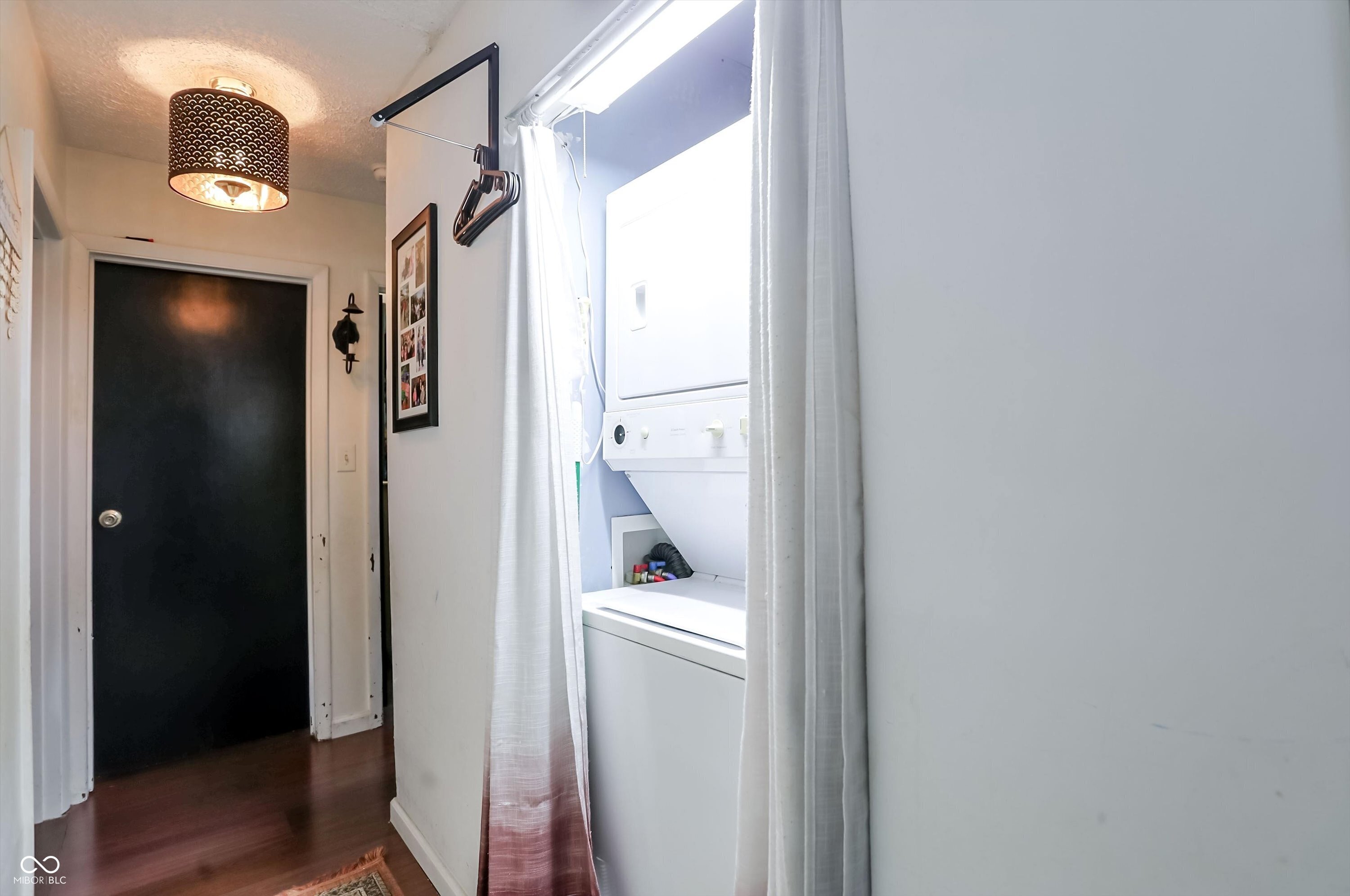 1407 Lanett Court