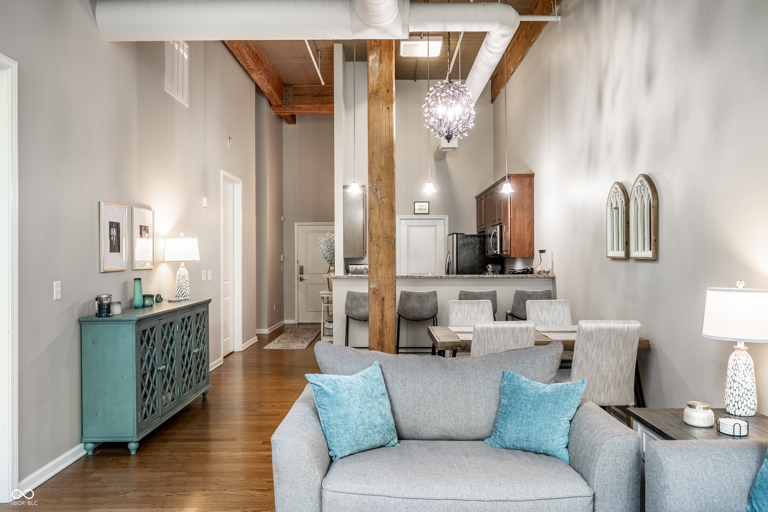 630 N College Avenue Unit: 303