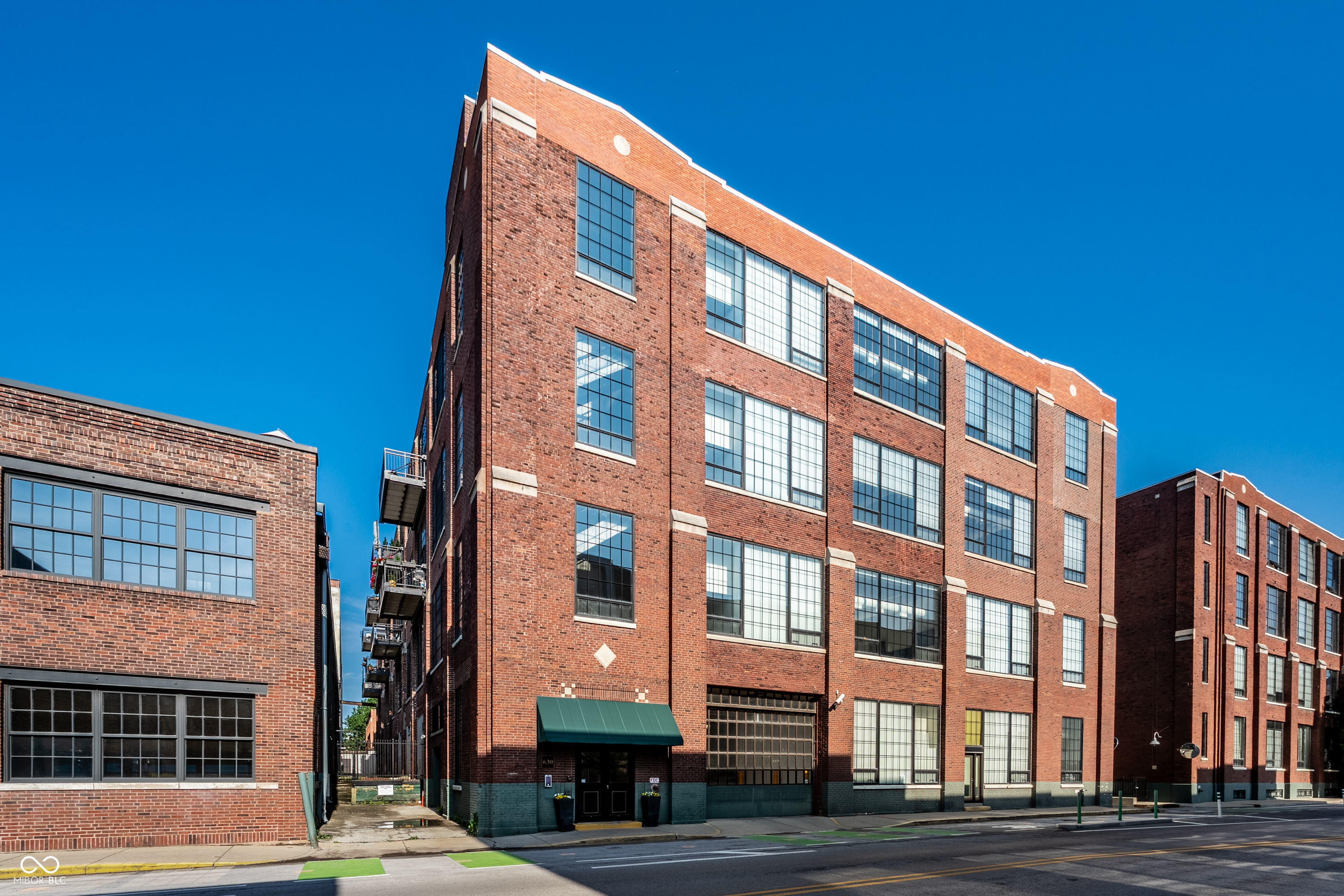 630 N College Avenue Unit: 303