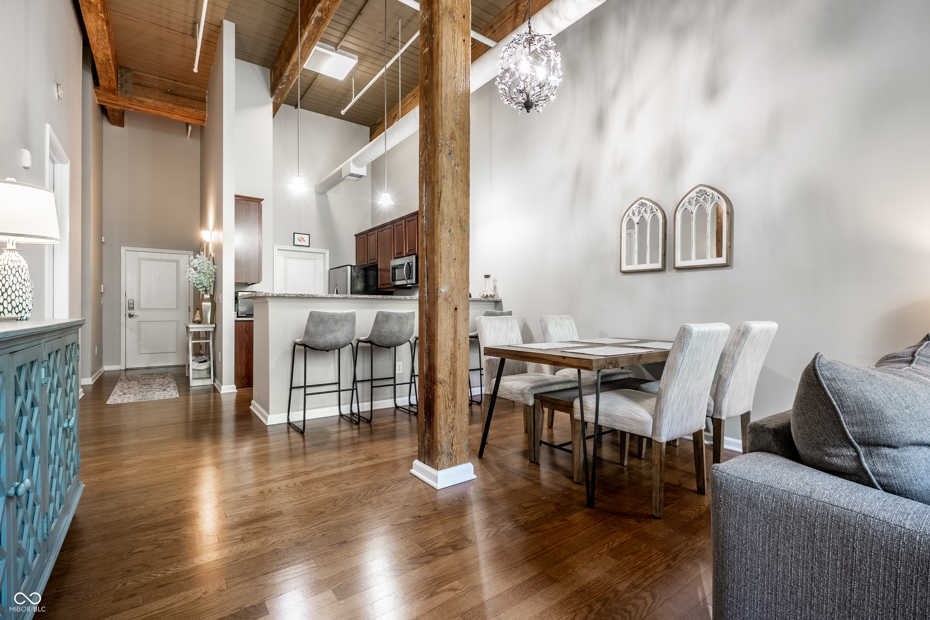 630 N College Avenue Unit: 303