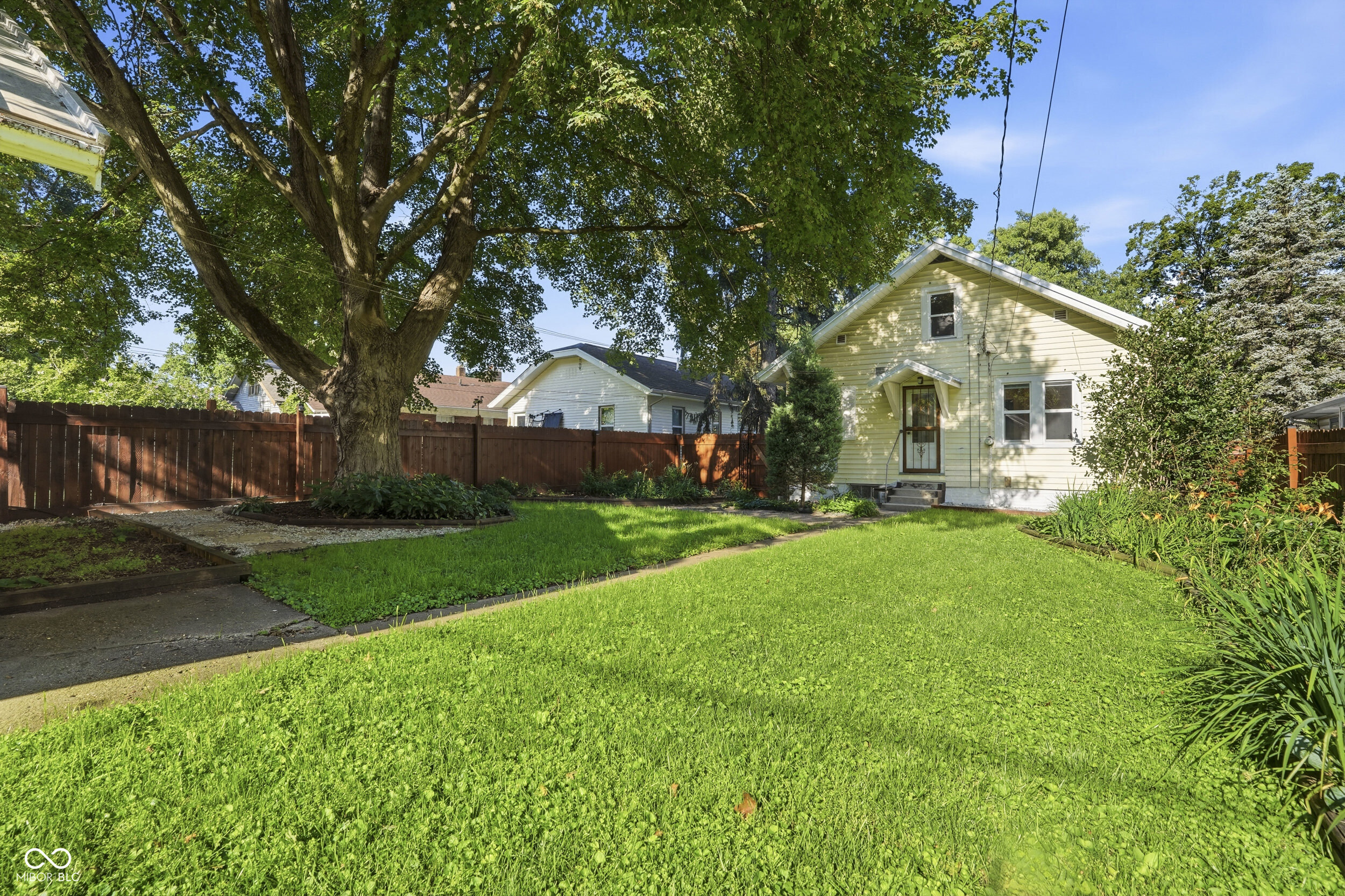 5531 Carrollton Avenue