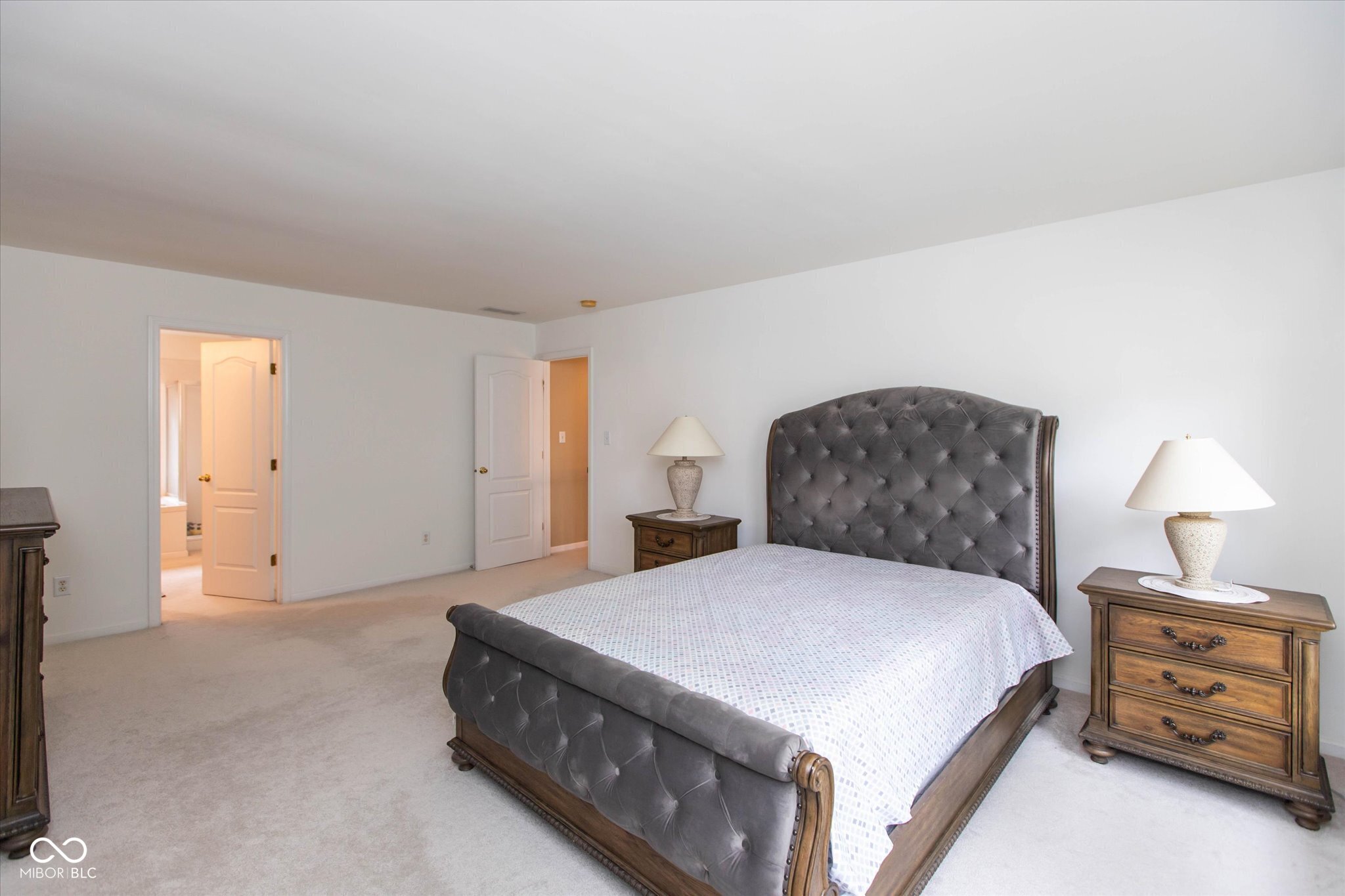 13888 Dearborn Circle