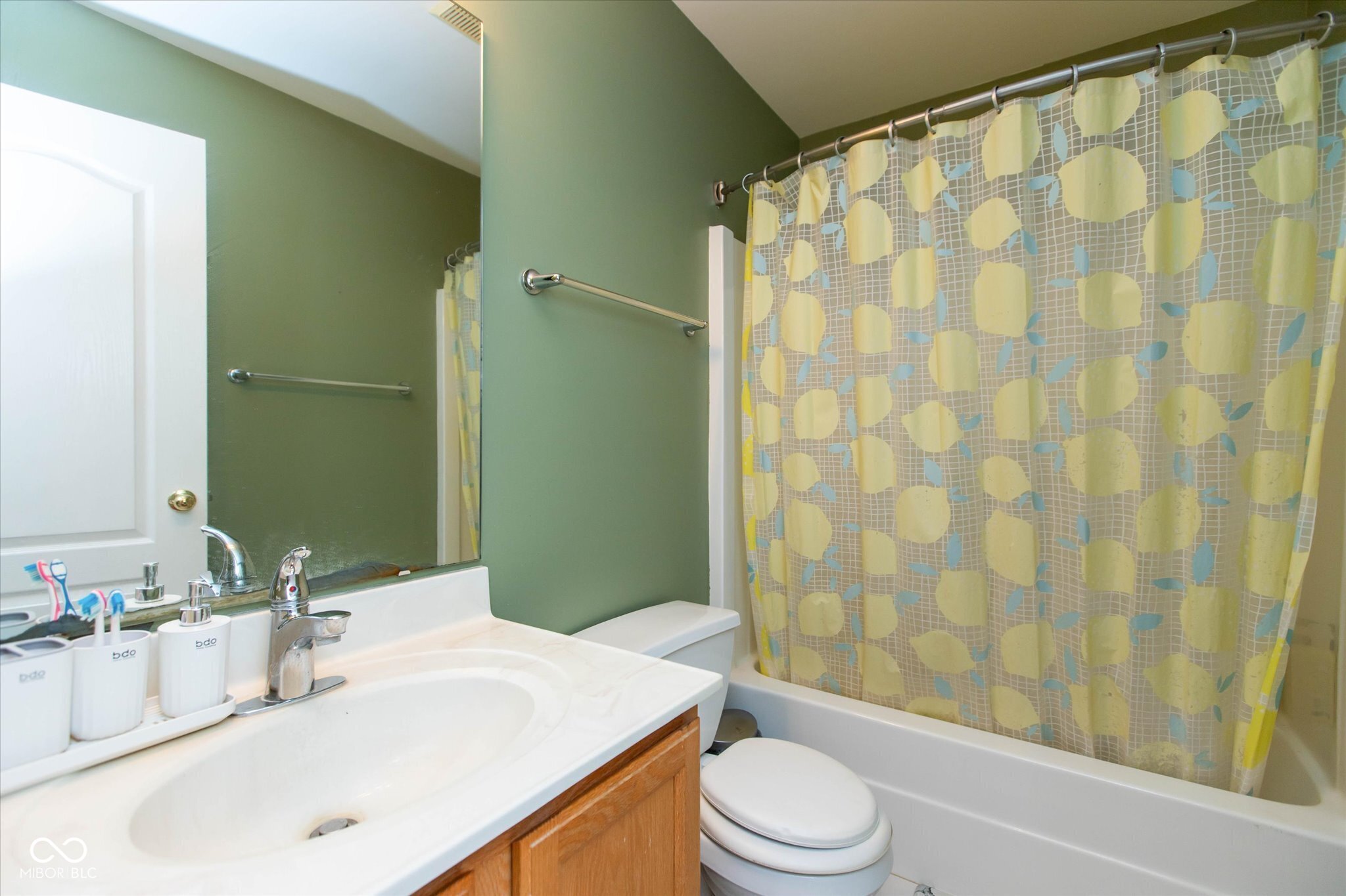 13888 Dearborn Circle