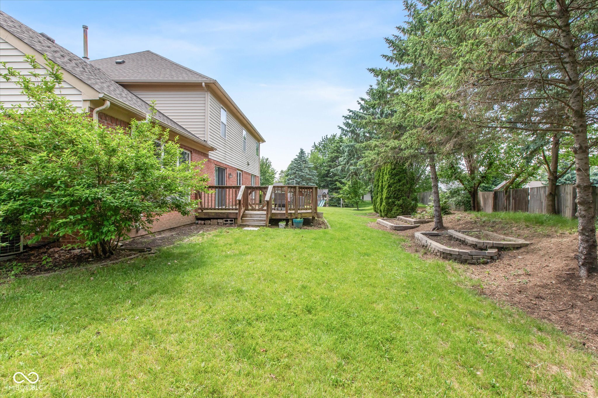 13888 Dearborn Circle