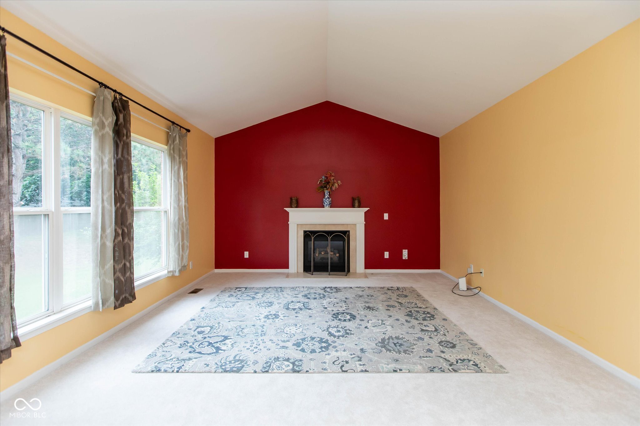13888 Dearborn Circle