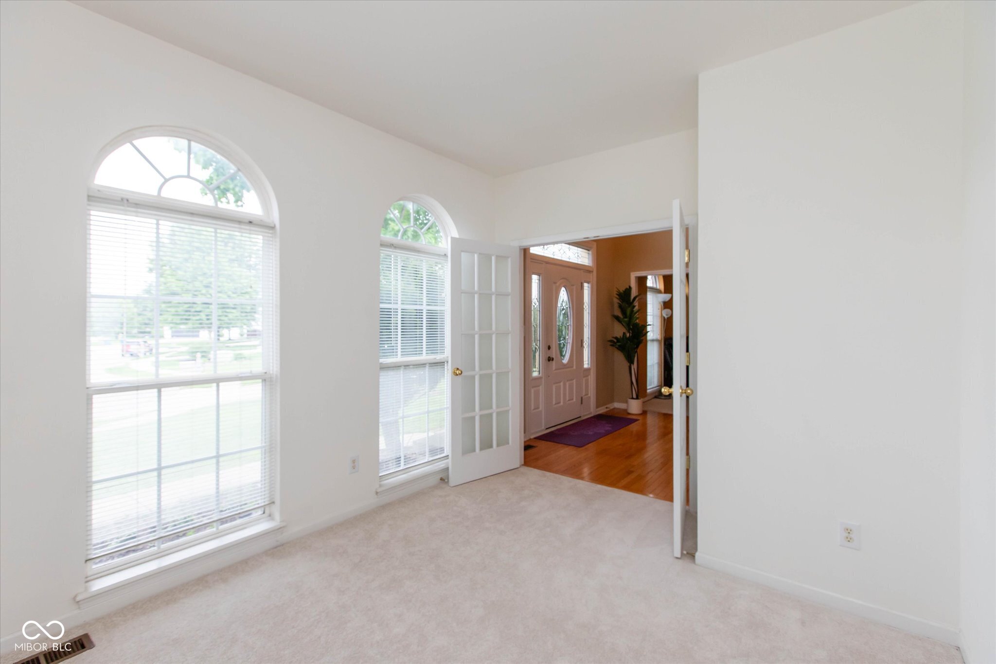 13888 Dearborn Circle