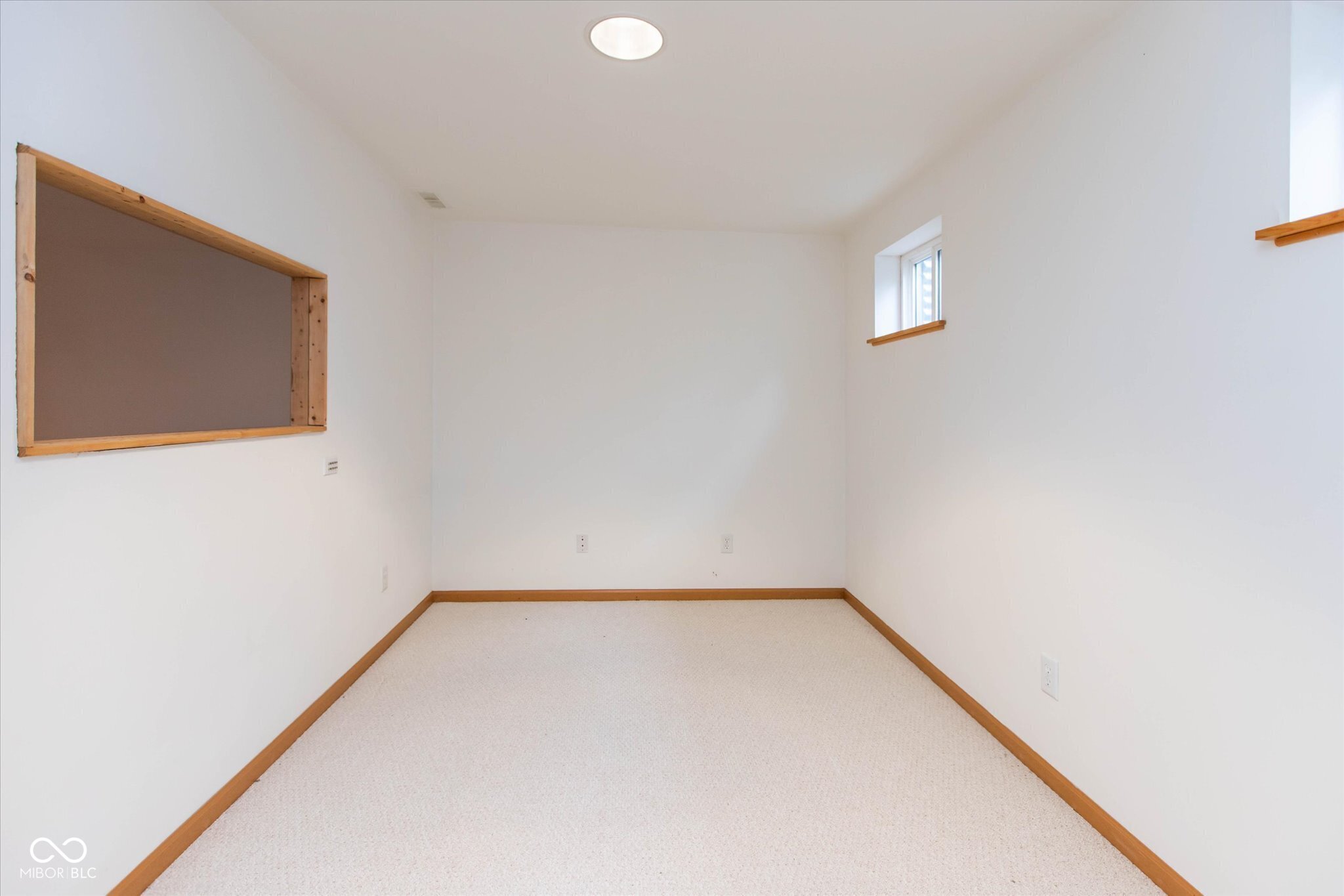 13888 Dearborn Circle