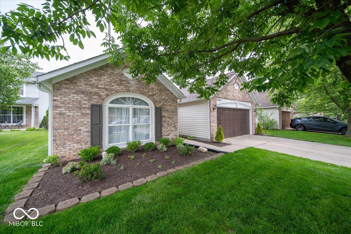 6766 Lexington Circle