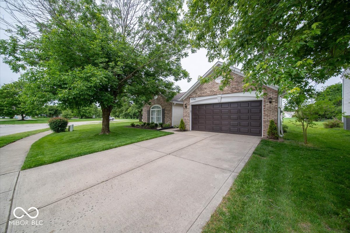 6766 Lexington Circle