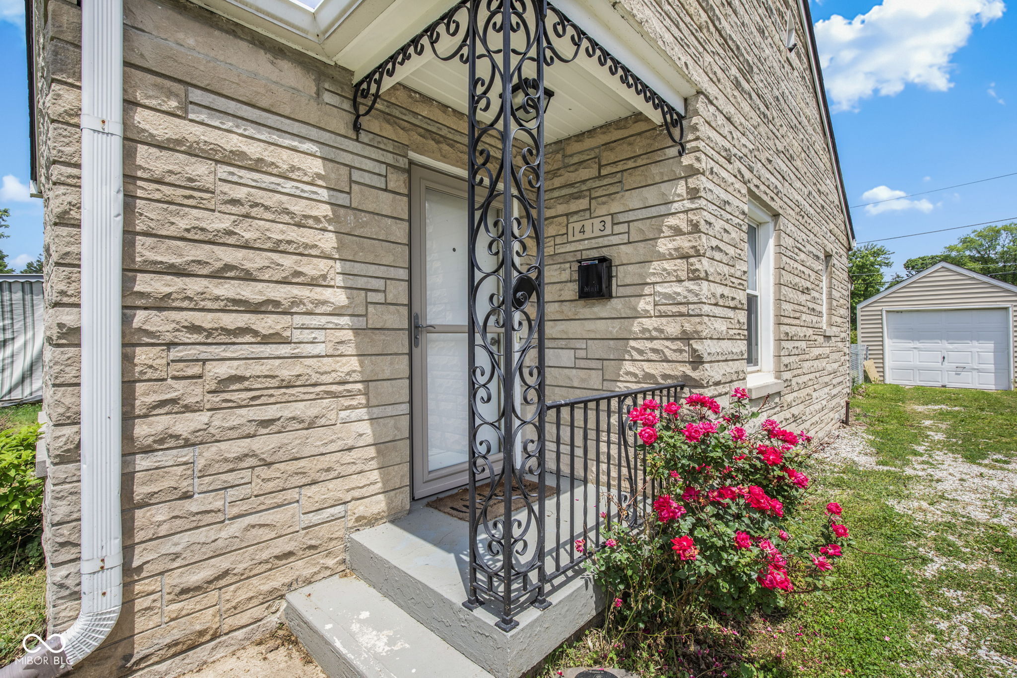1413 Wallace Avenue