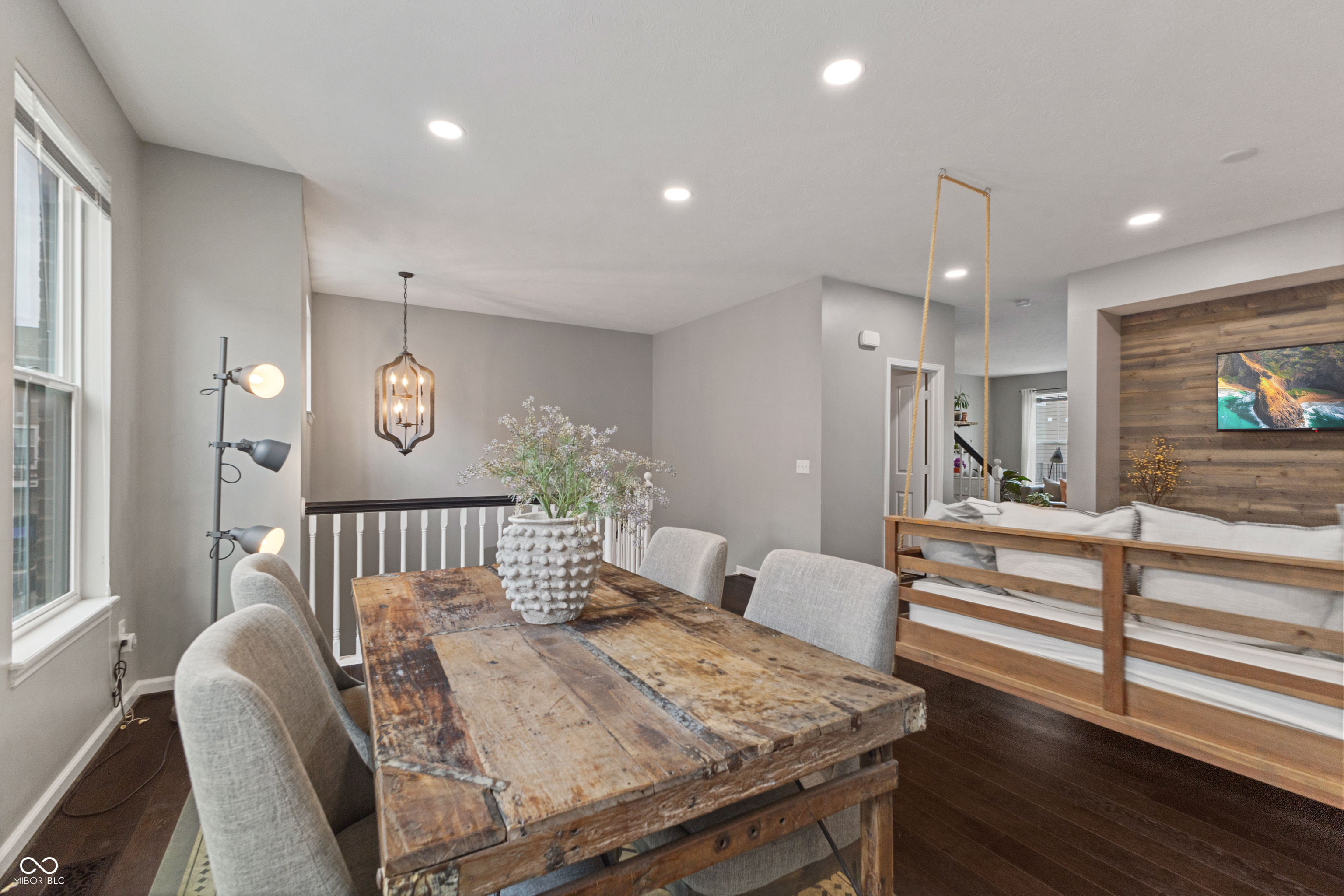 9542 Oakley Drive