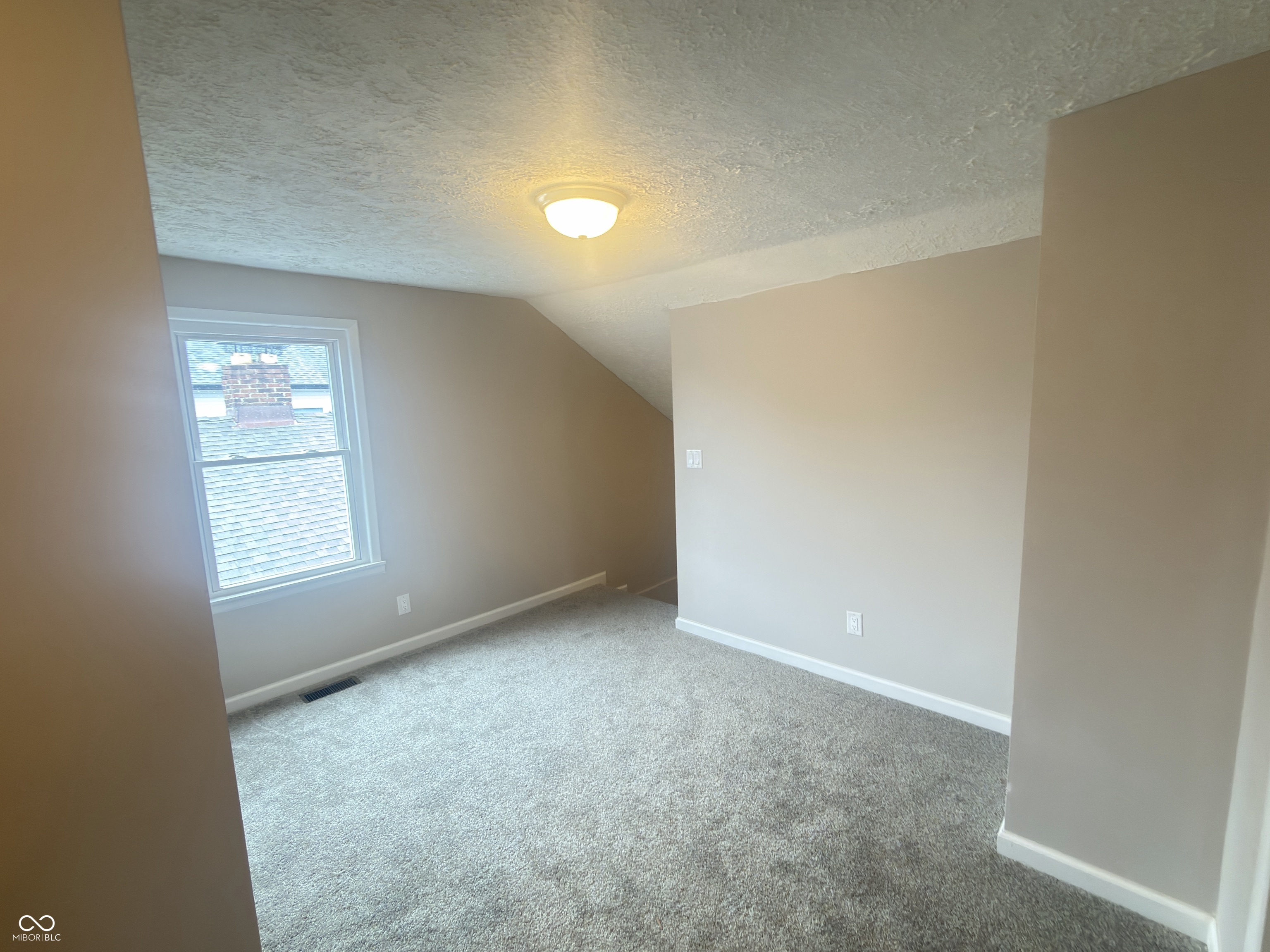 2822 E Michigan Street