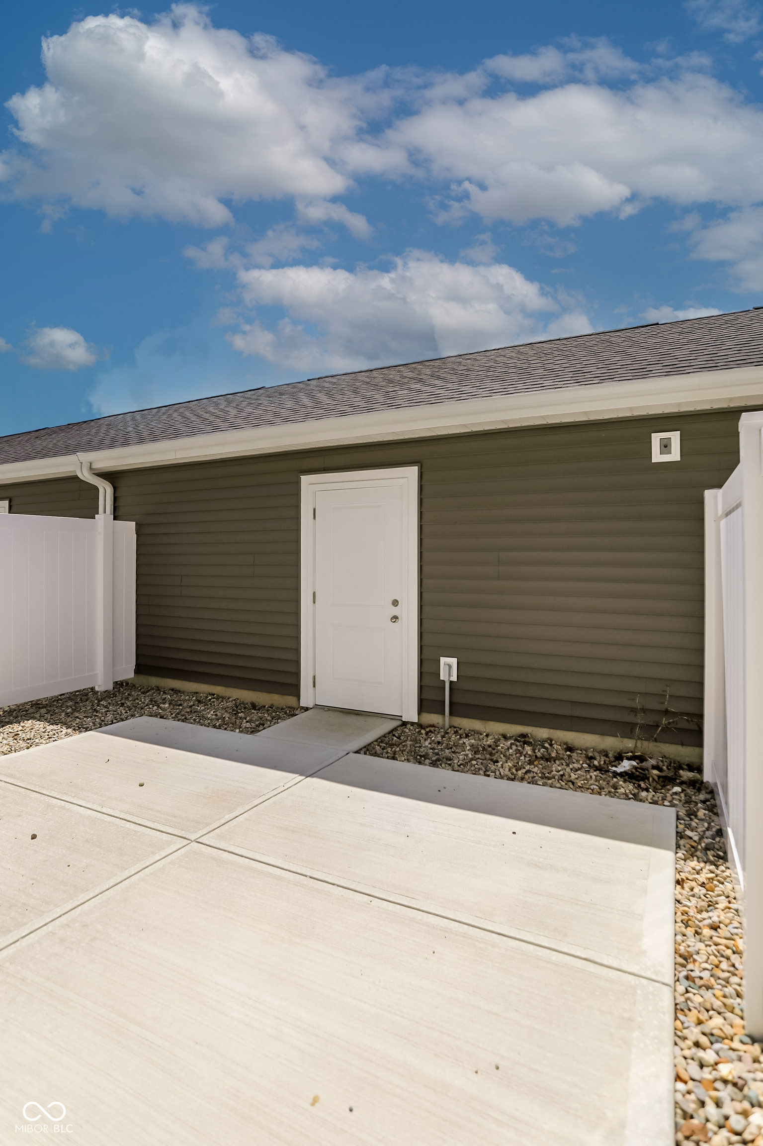 3389 E 196th Street