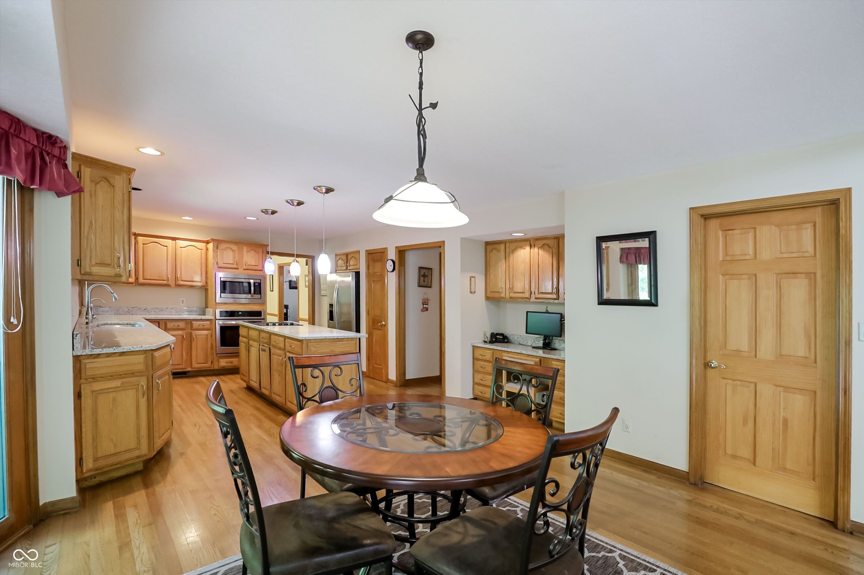 1884 Highland Cove