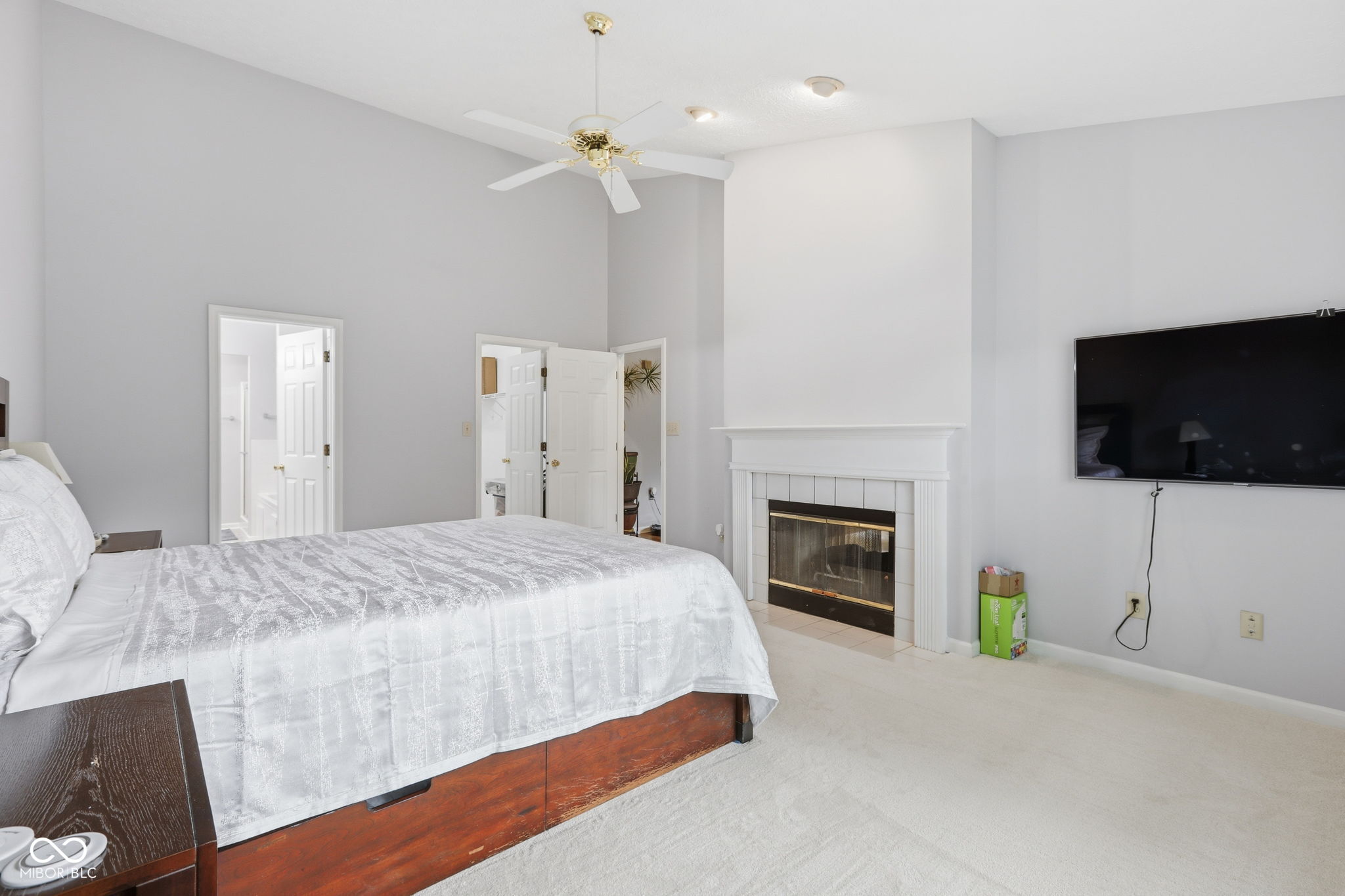 9555 Summer Ridge Place