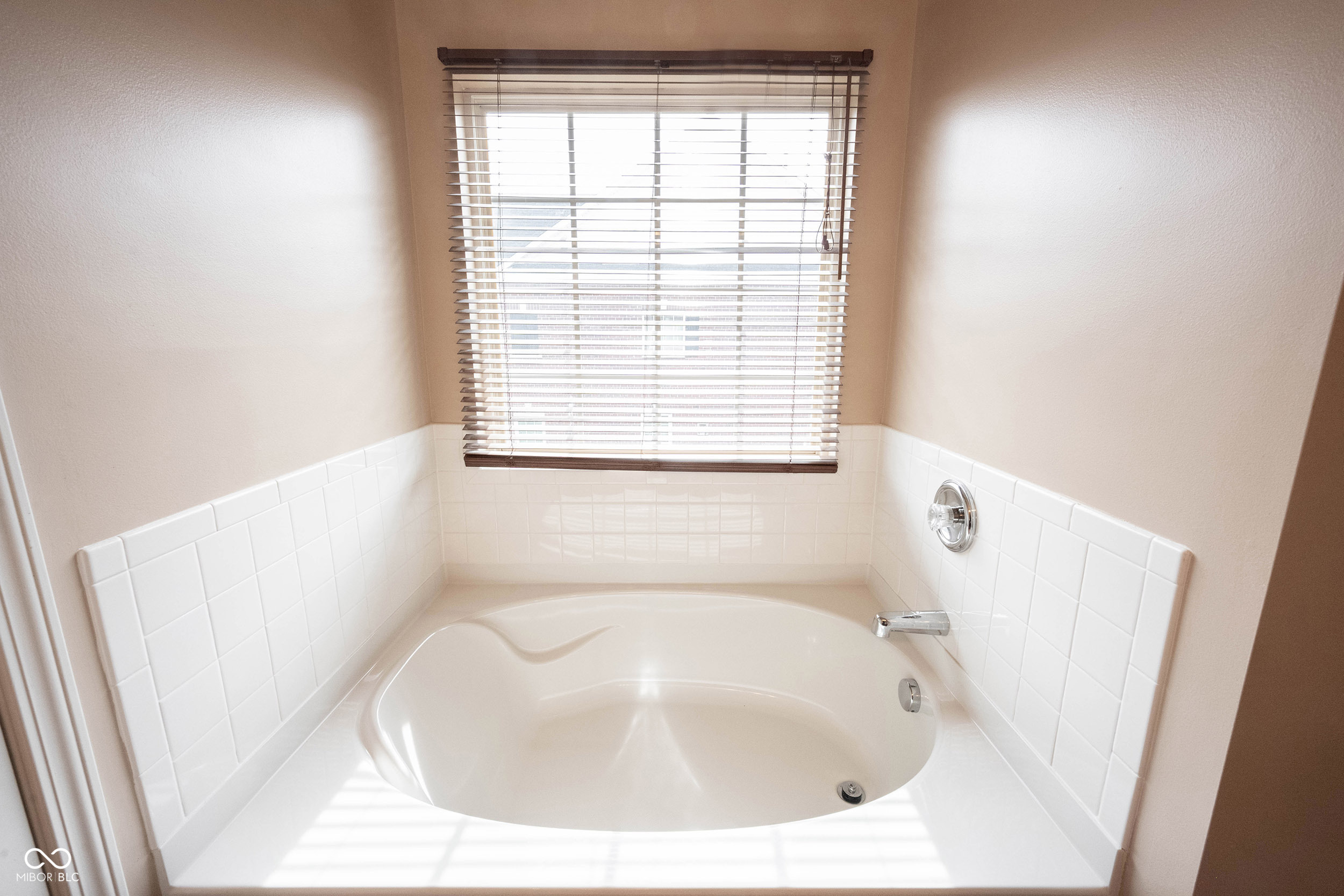 11910 Riley Drive Unit: 5