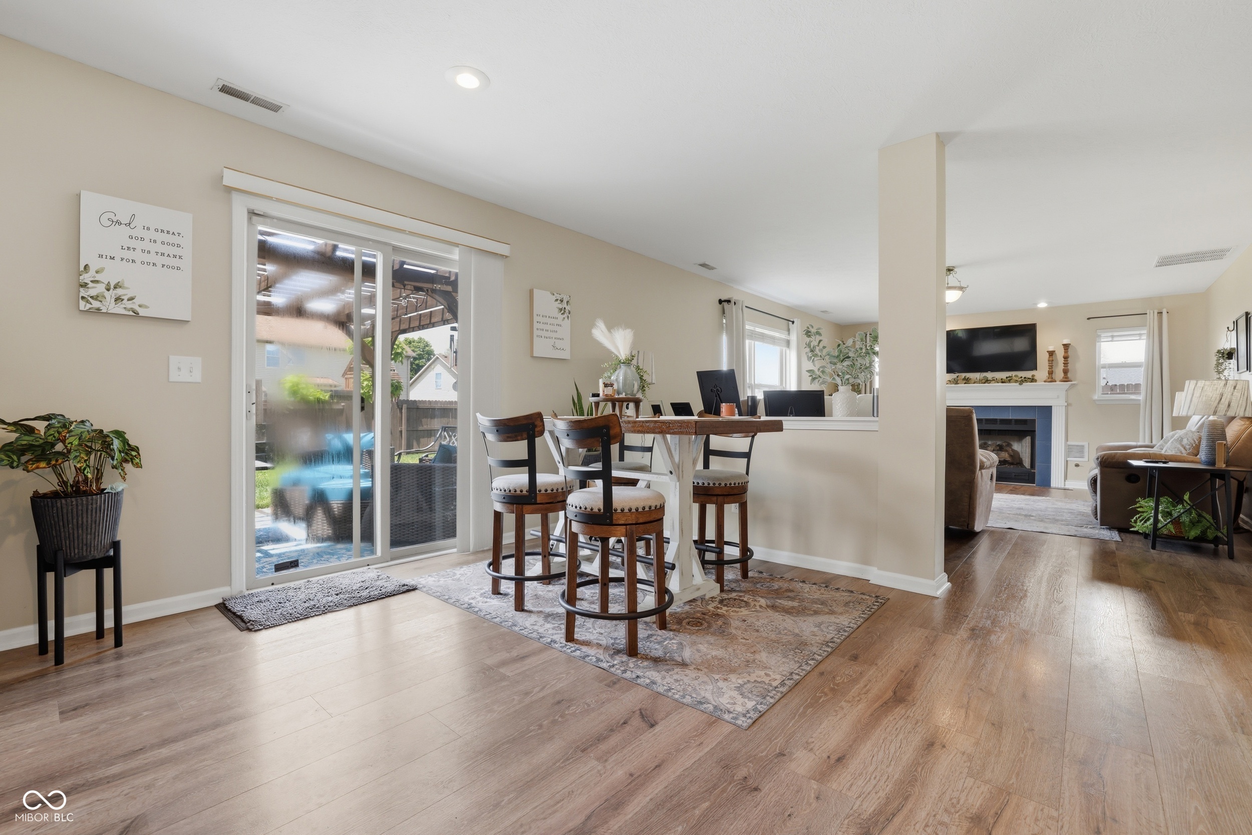 2536 Lorentson Court
