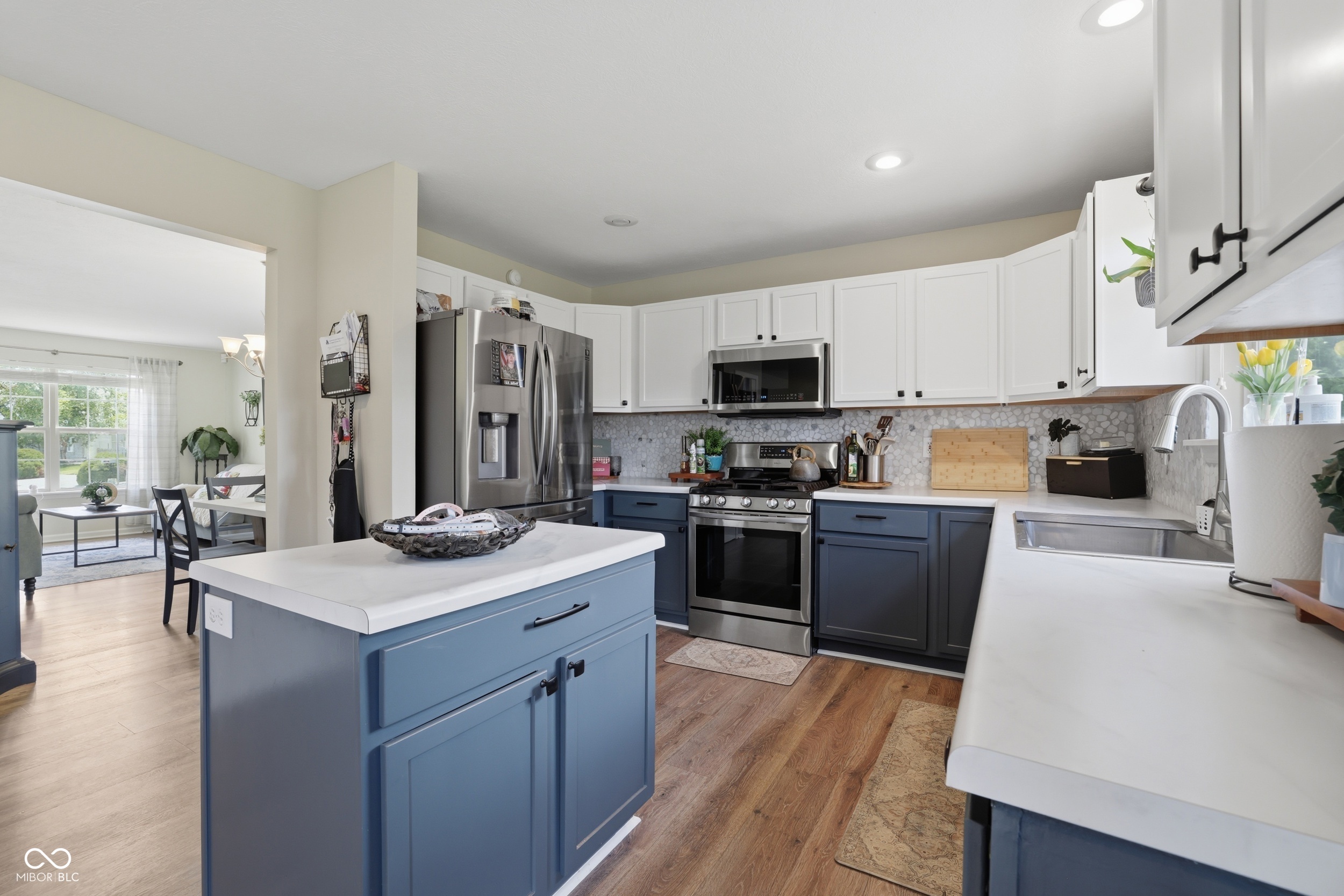 2536 Lorentson Court